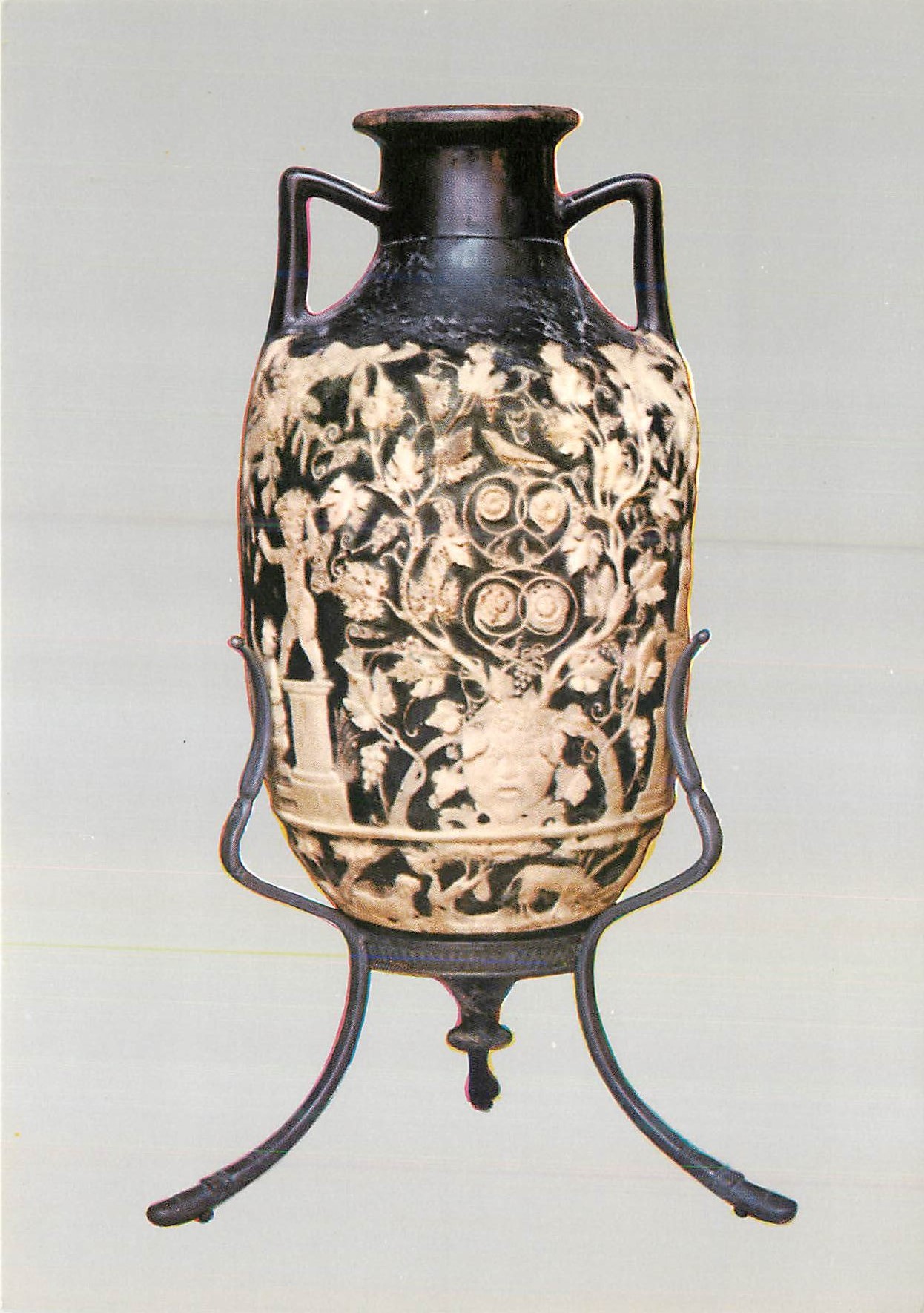 CPM Museo Nazionale di Napoli Vase Bleu