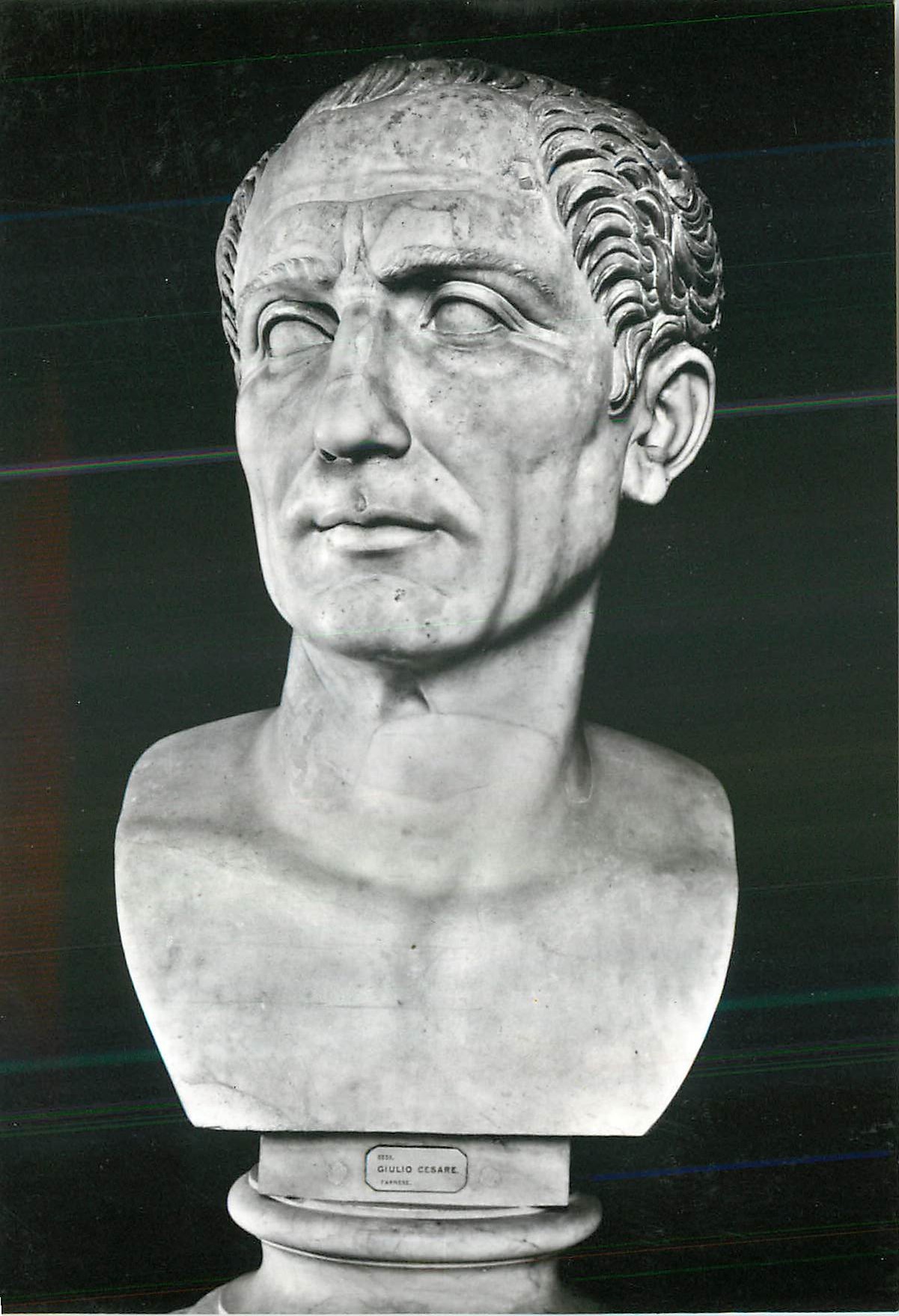 CPM Napoli Museo Nazionale Ritratto di G Cesare  Musee National de Naples Portrait de J Cesar