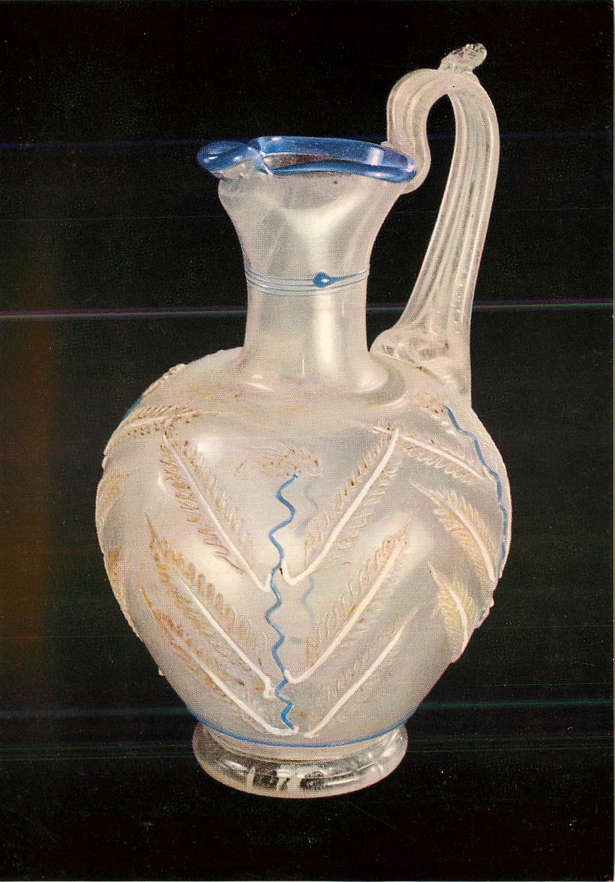 Oenochoé en verre gallo-romain — IIe siècle — Impr. M. Weissenbruch s.a.