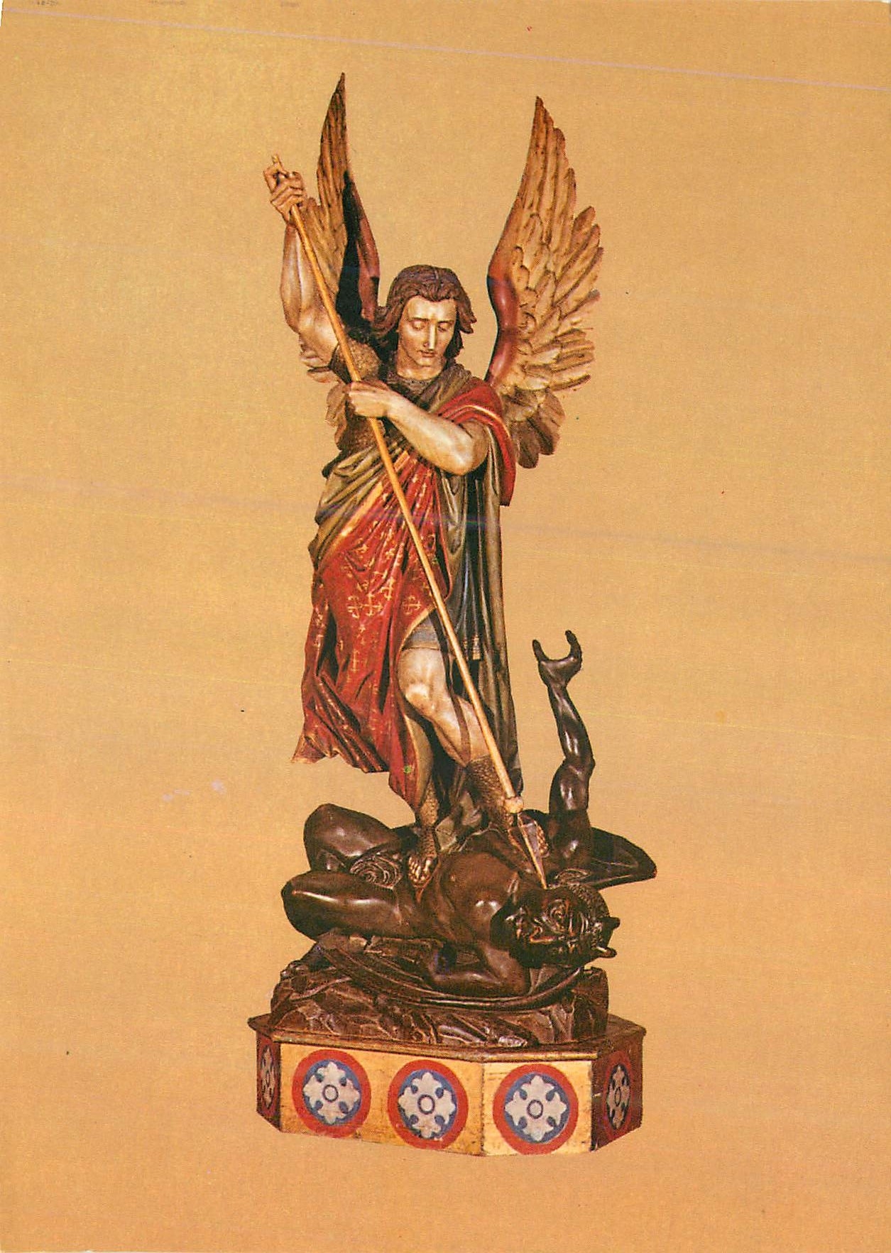 CPM Tarascon Abbaye de St Michel de Frigolet Statue de St Michel Archange