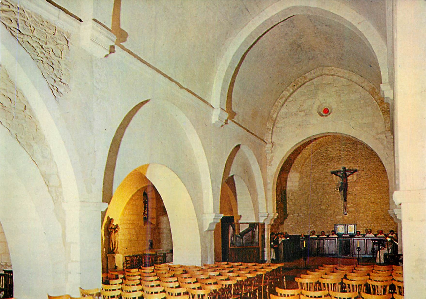 Abbaye de Saint-Michel-de-Frigolet — Église Saint-Michel — Éditions de France