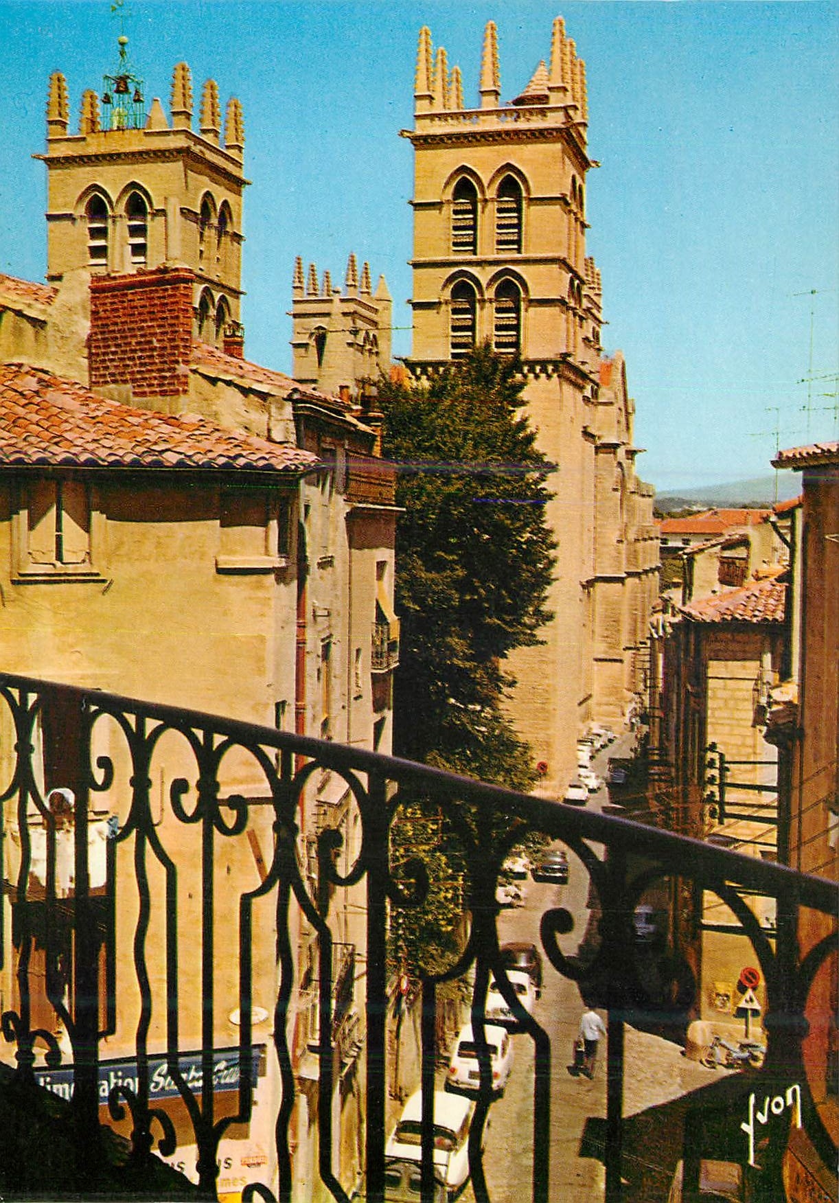 CPM Montpellier (Herault) la Cathedrale Saint Pierre Couleurs et Lumiere de France