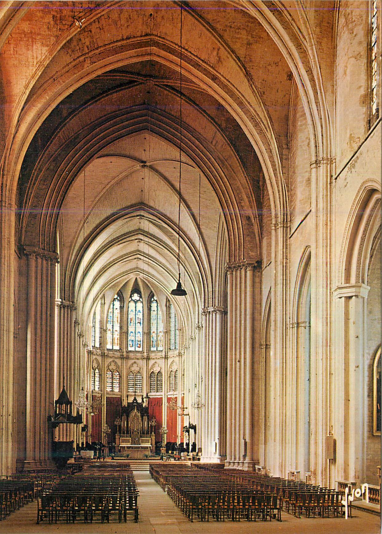 La Nef de la Cathédrale Saint-Pierre — Montpellier (Hérault) — Éditions d'art Jean-Jaurès-94