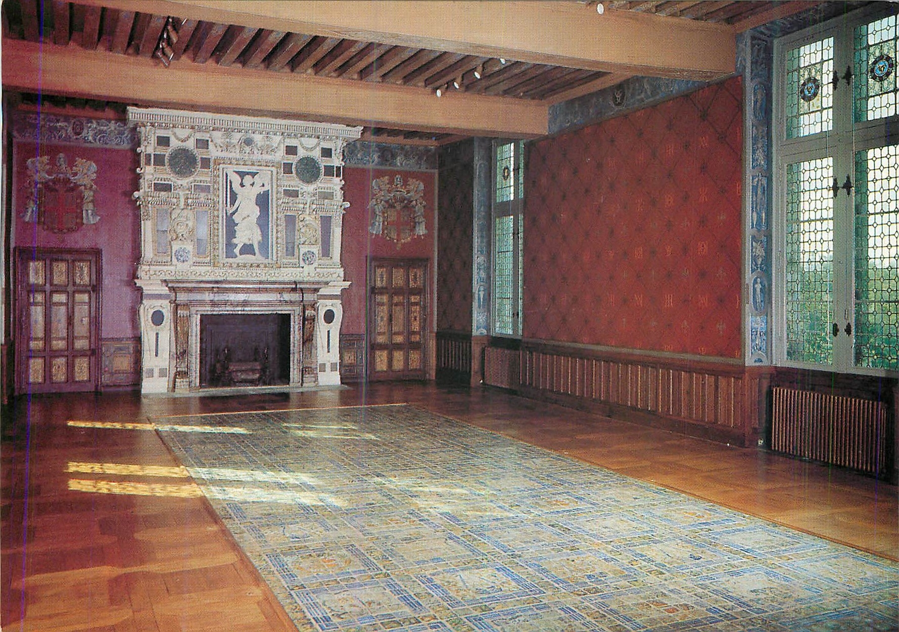 CPM Musee National de la Renaissance Chateau d'Ecouen (Val d'Oise) la Salle 