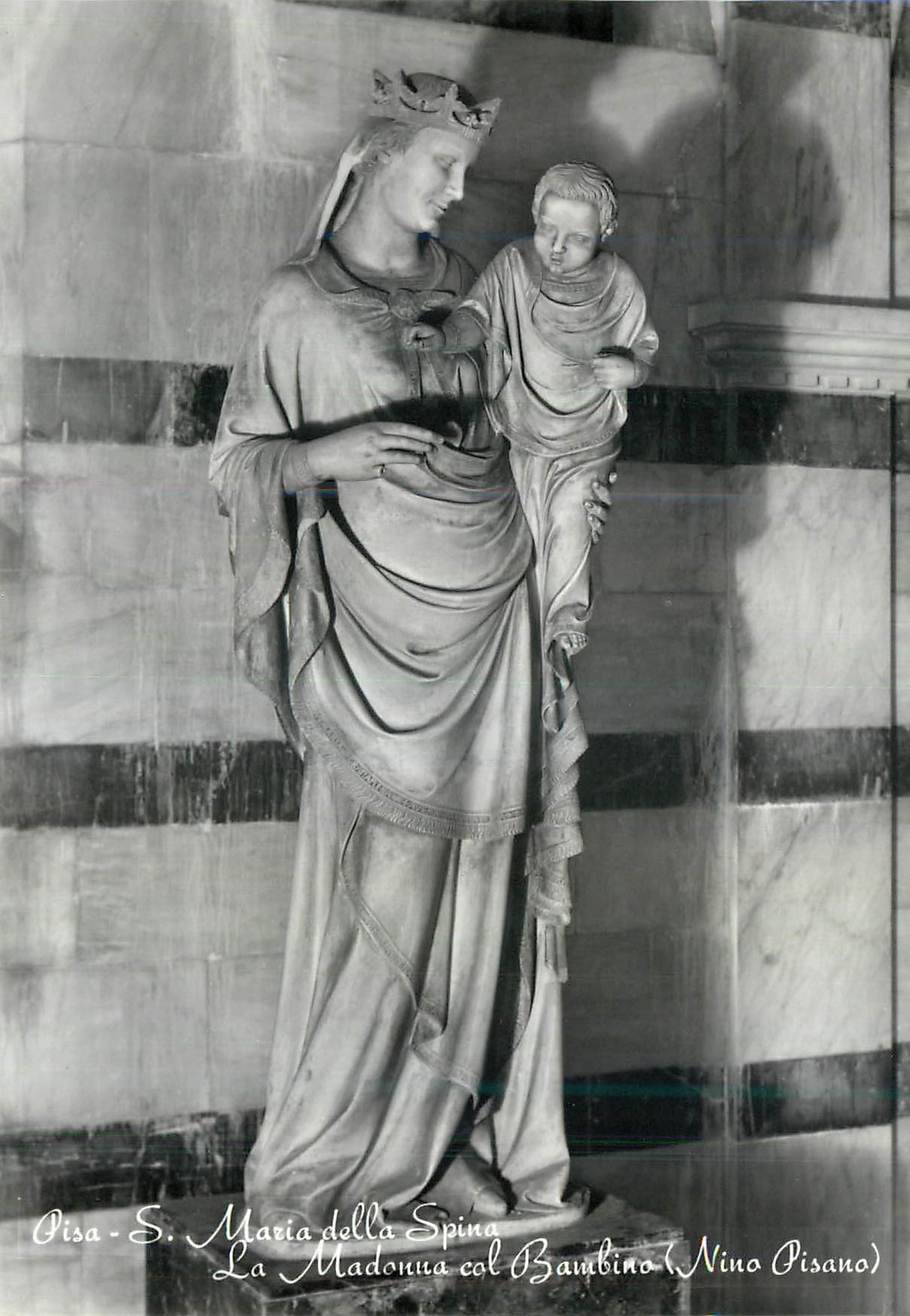 CPM Pisa S Maria della Spina La Madonna col Bambino (Nino Pisano)