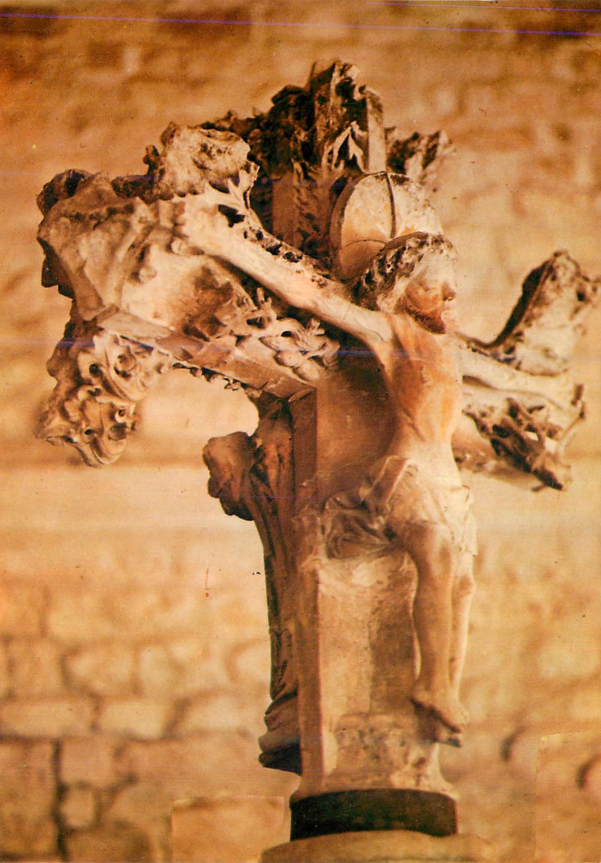 Vaison-la-Romaine — Cloître de l'ancienne Cathédrale Notre-Dame — Croix double face du XVème siècle — Côté du Christ — Éditions S.E.P.T. - Nice