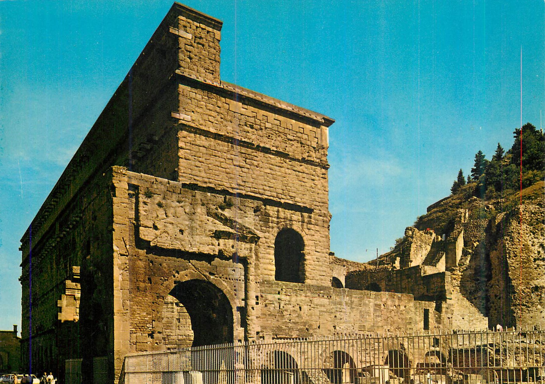 CPM Orange (Vaucluse) Le theatre Antique Vu de l'exterieur (Partie Ouest)