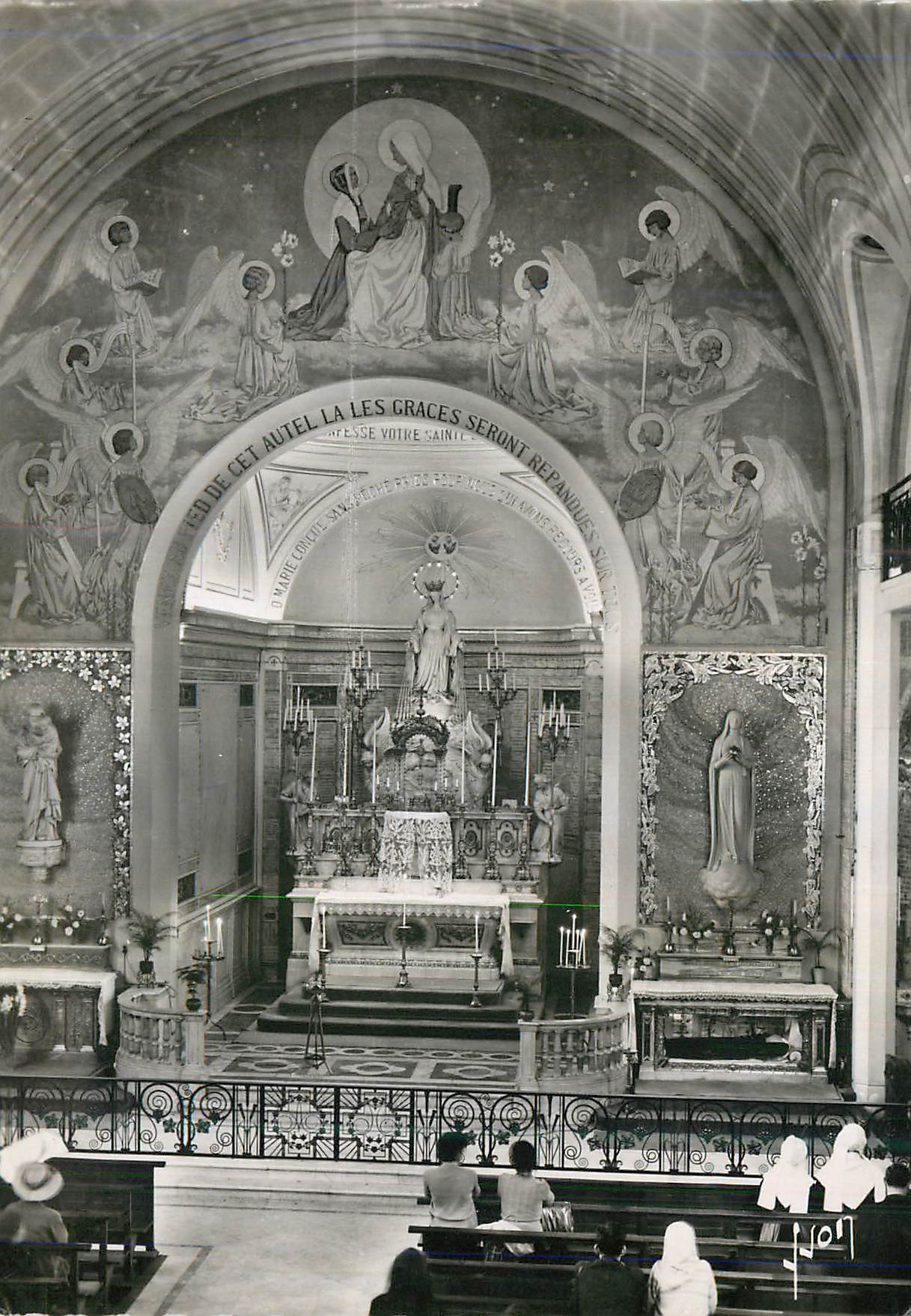 CPM Chapelle de la Medaille Mireculeuse Filles de la Charite de St Vincent de Paul Rue du Bac Paris