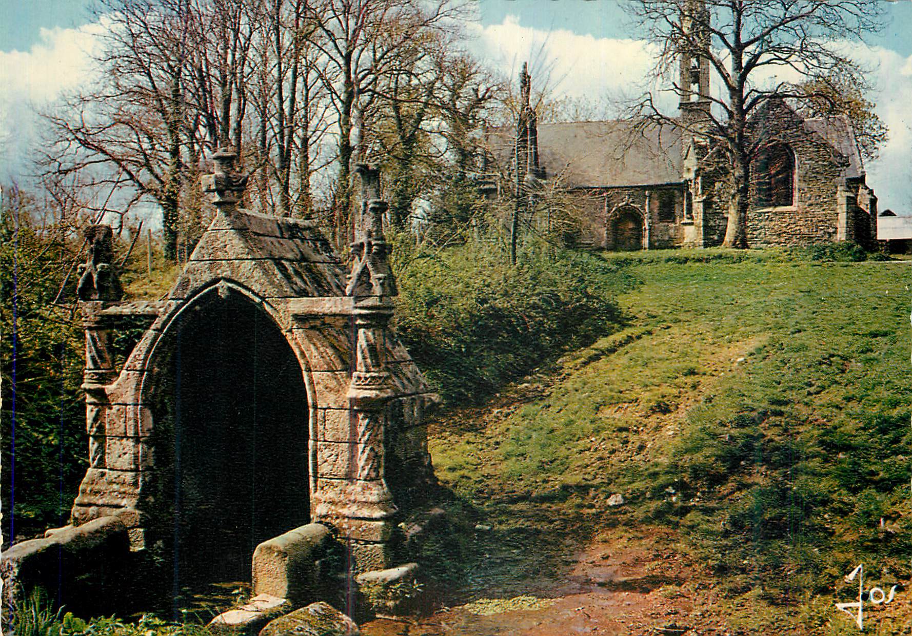 CPM La Bretagne en Couleurs Fontaine Sacree de Saint Venec