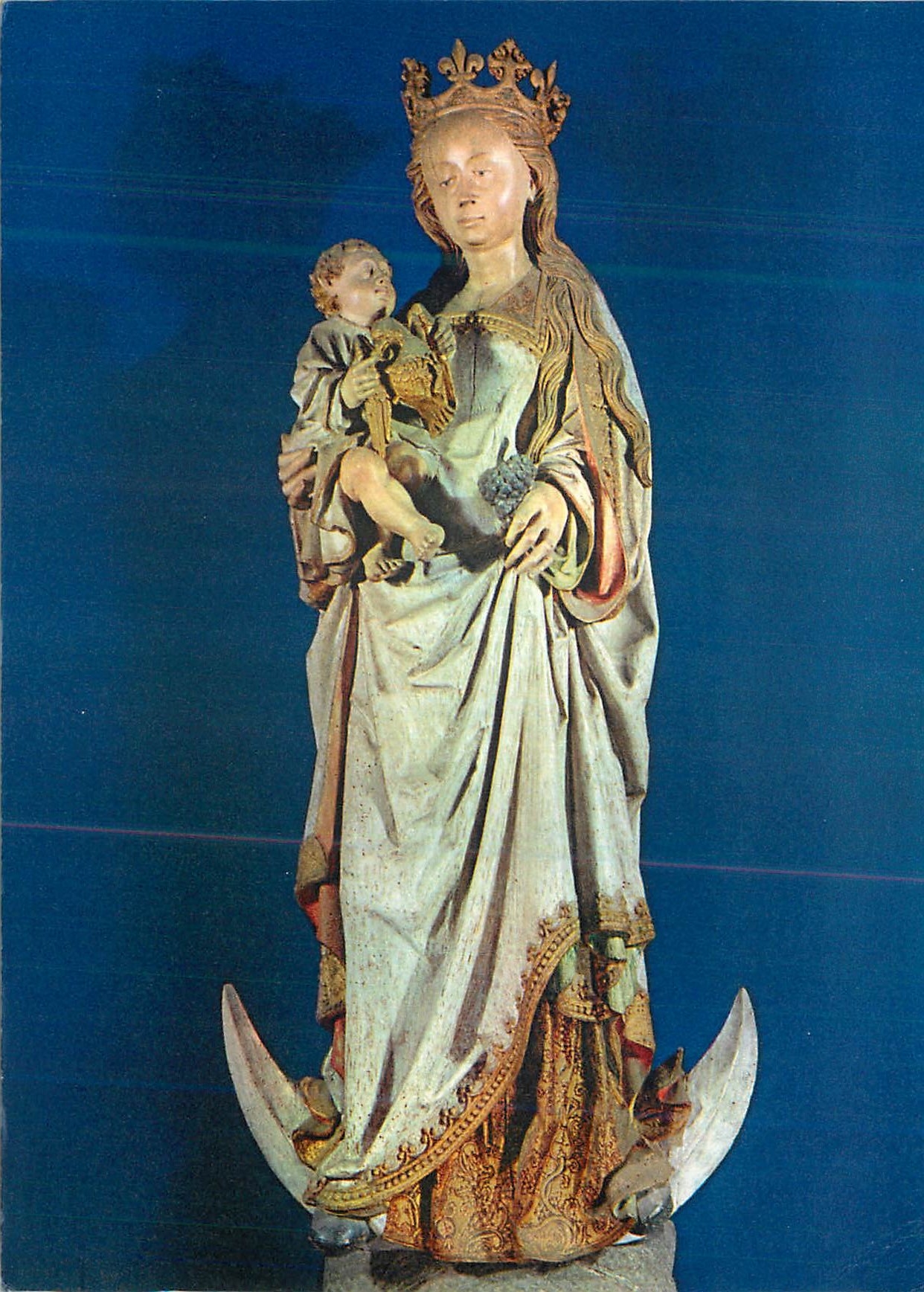 CPM Vierge d'Amiens Vierge Polychrome du XVe siecle Tresor de la Cathedrale