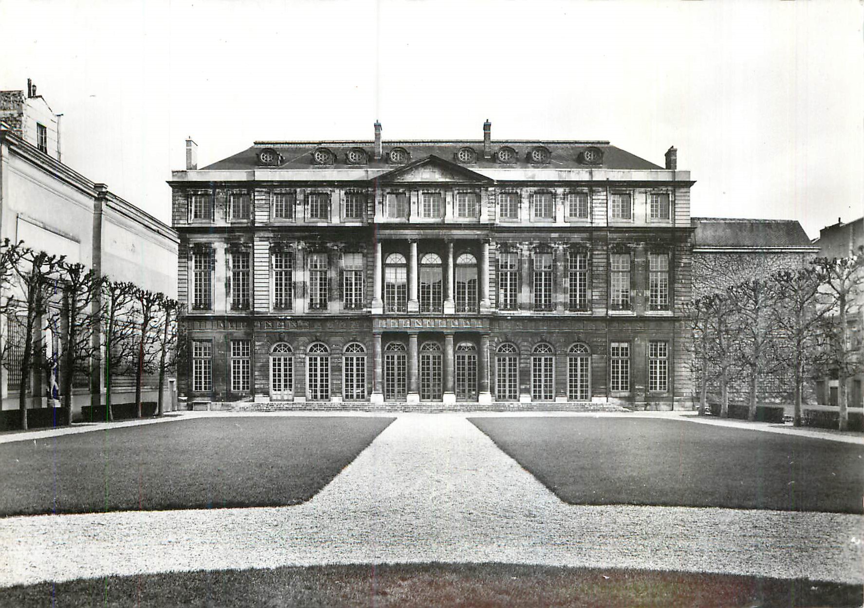 CPM Paris Archives Nationales Hotel de Rohan ou Palais Cardinal Facade sur Jardins (1705 1708)