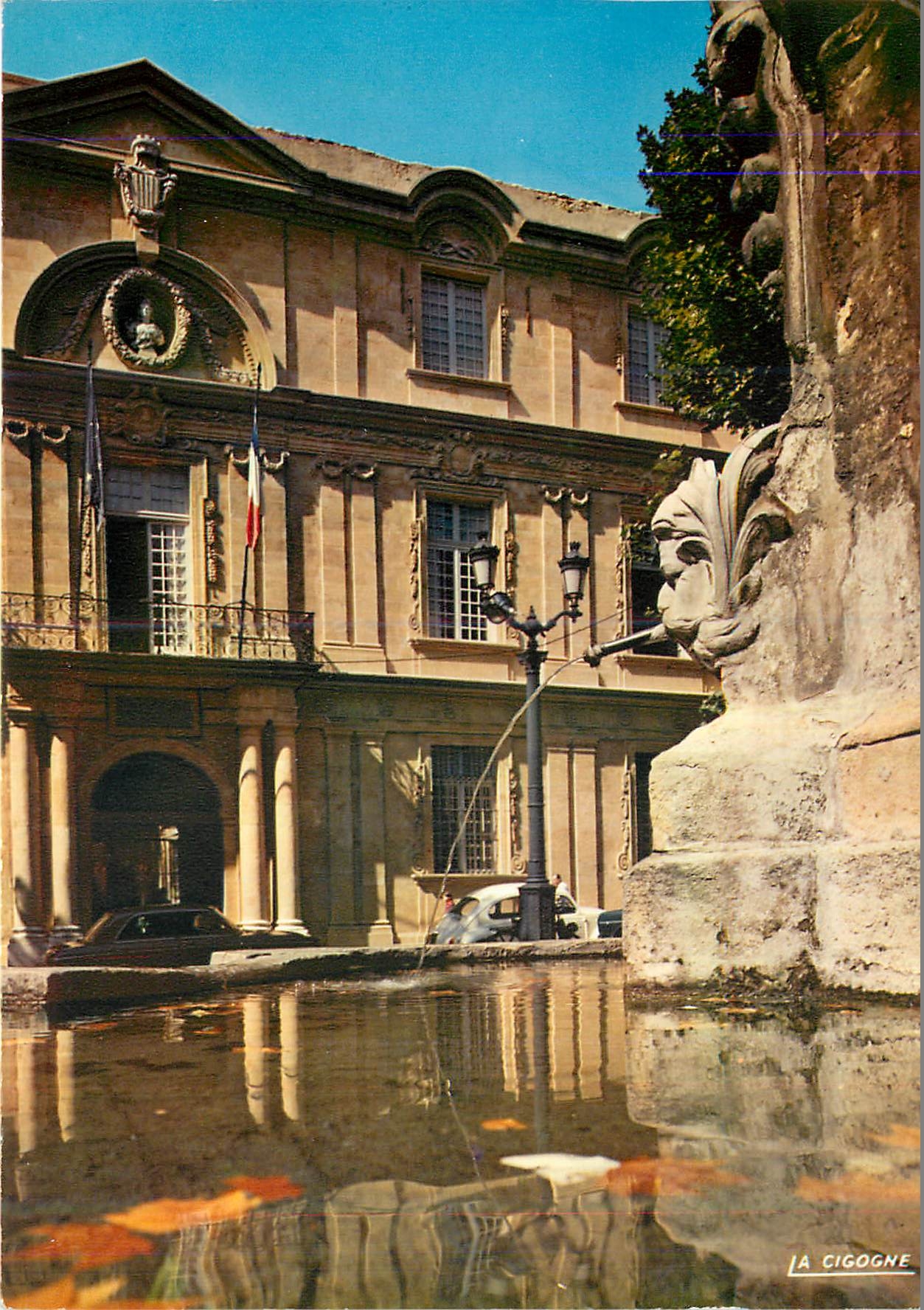 Hôtel de Ville et la Fontaine des Augustins — Aix-en-Provence — Éditions Rond-Point