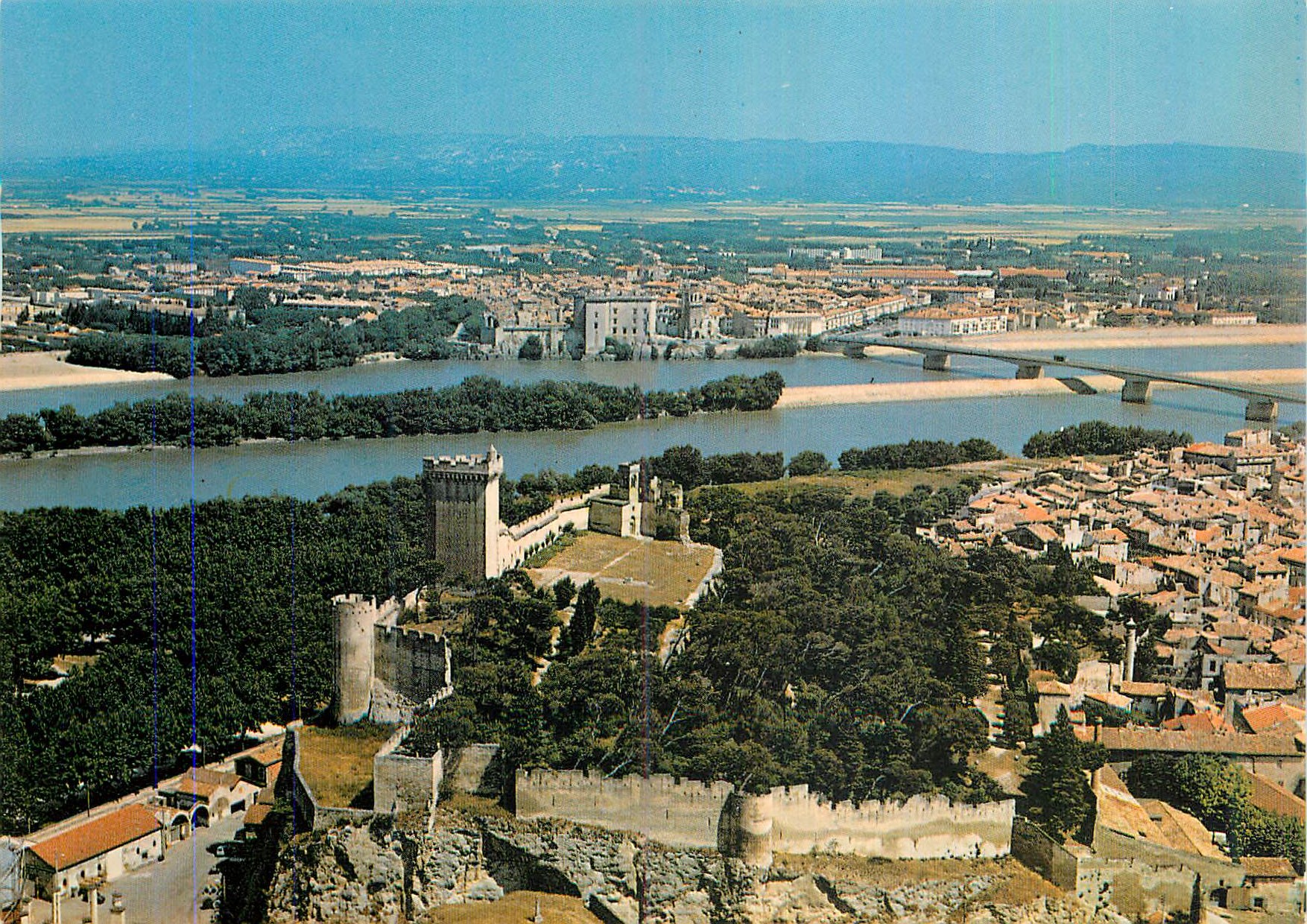 CPM Beaucaire (Gard) et de Tarascon (Bouches du Rhone) Par avion au dessus