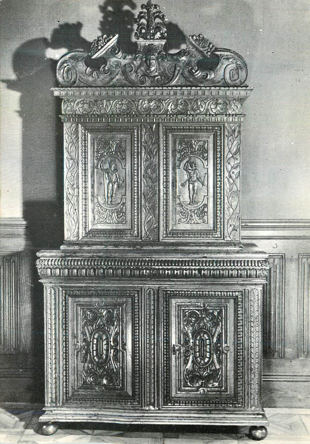 Meuble à deux corps — Olivier, XVIe siècle — Musée Grobet-Labadié, Marseille