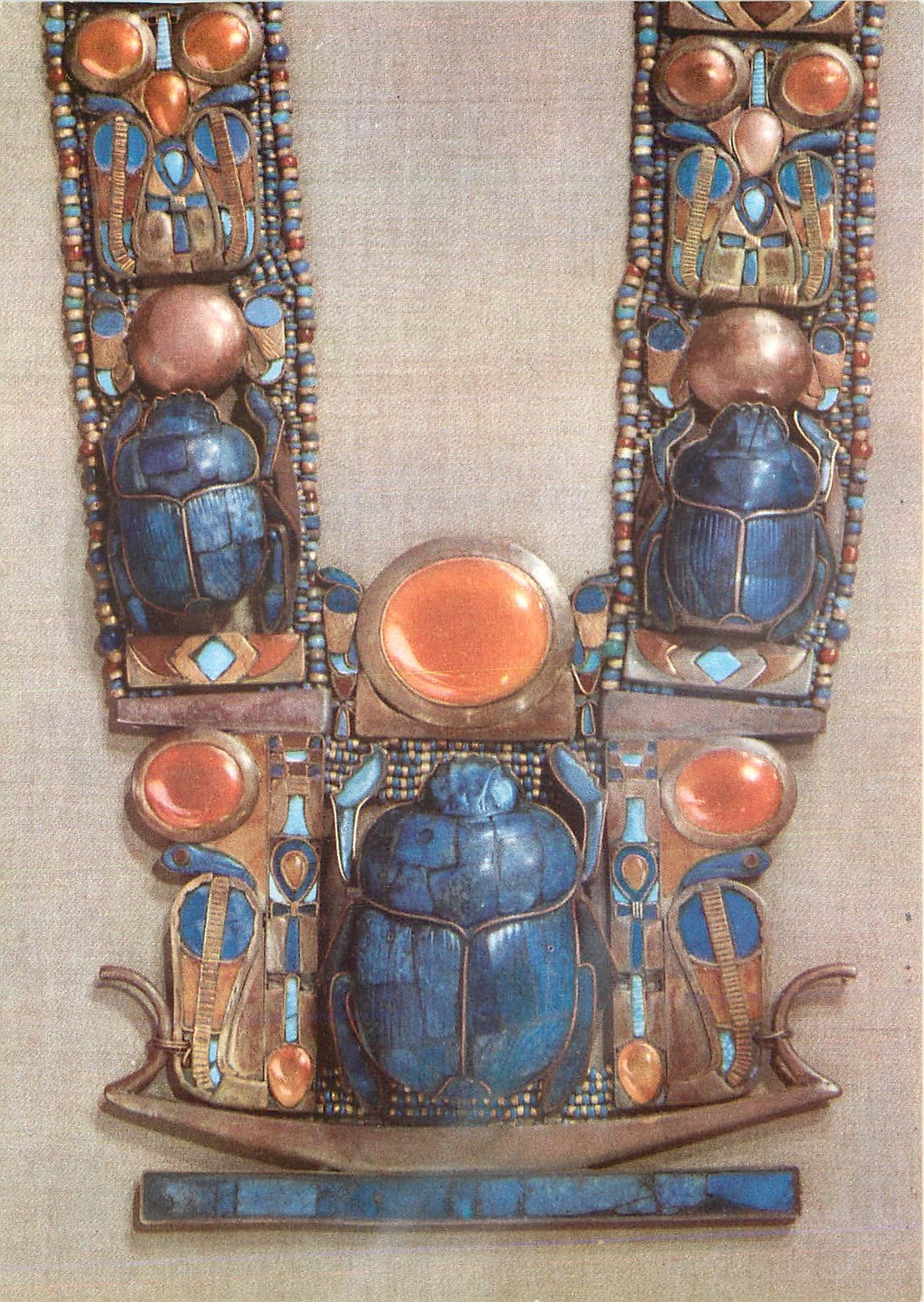 CPM Toutankhamon (premiere serie) Collier aux scarabees Egypte