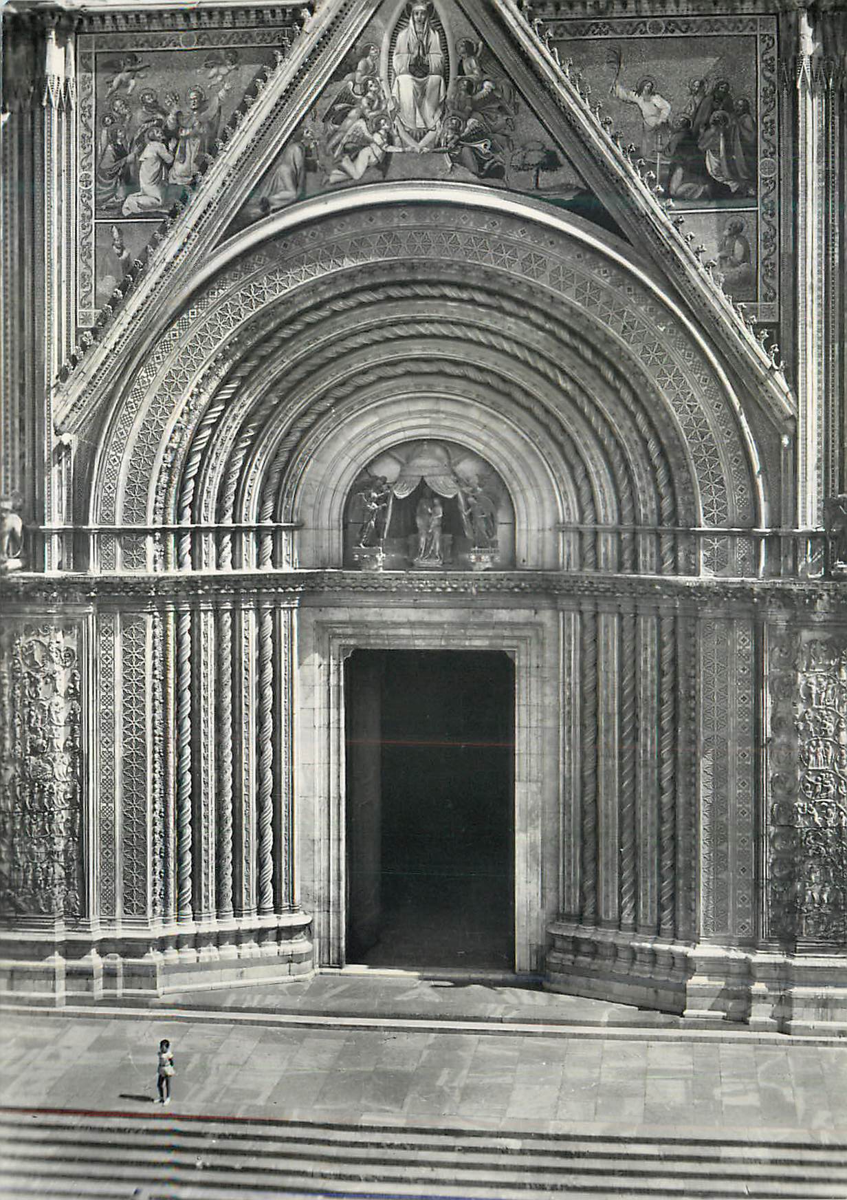 CPM Orvieto Particolare della facciata del Duomo