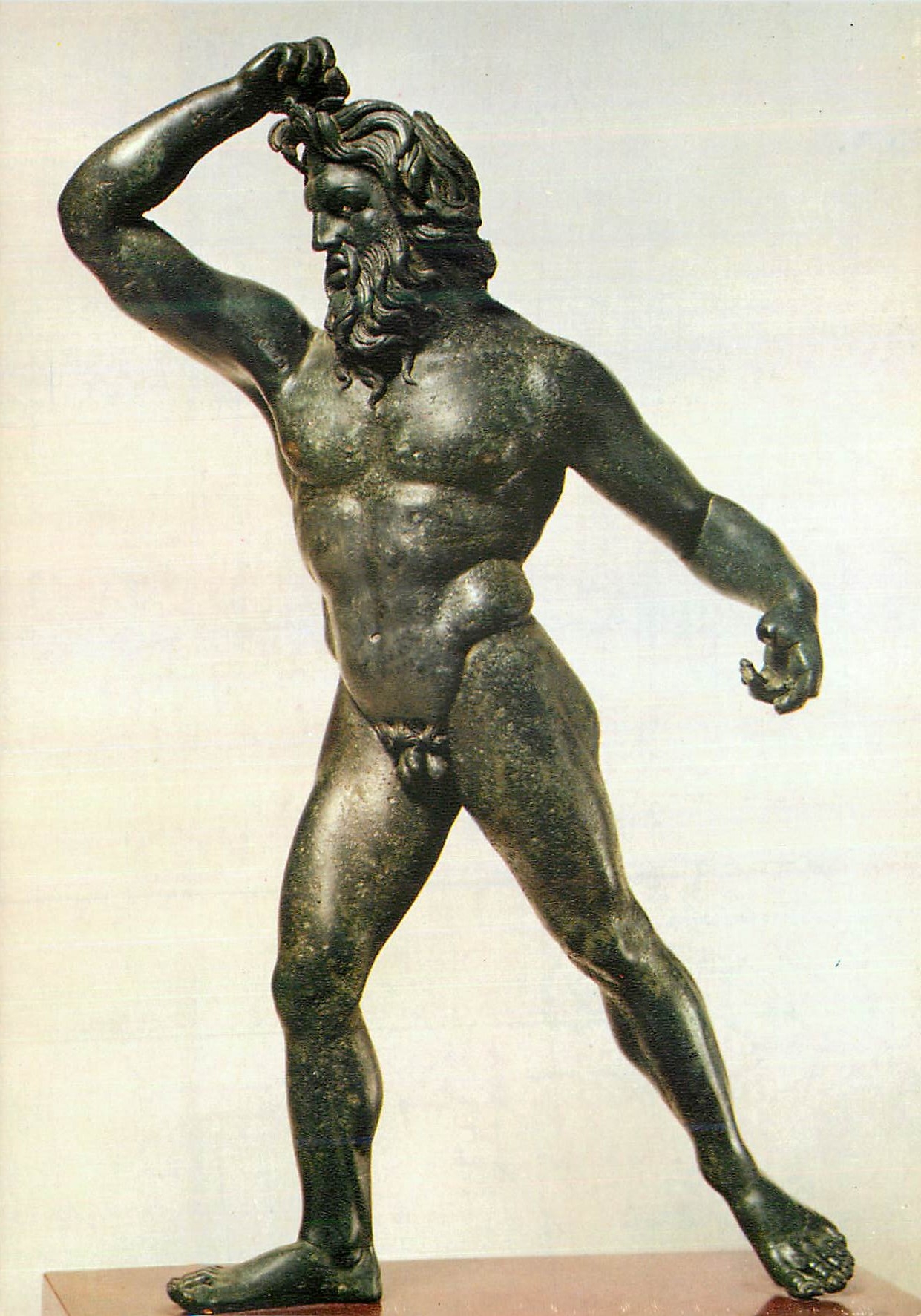 Poseidon brandissant le trident — Bronze du IIe siècle av. J.-C. — Éditions des Musées Nationaux, série GR 025 - Br 4307