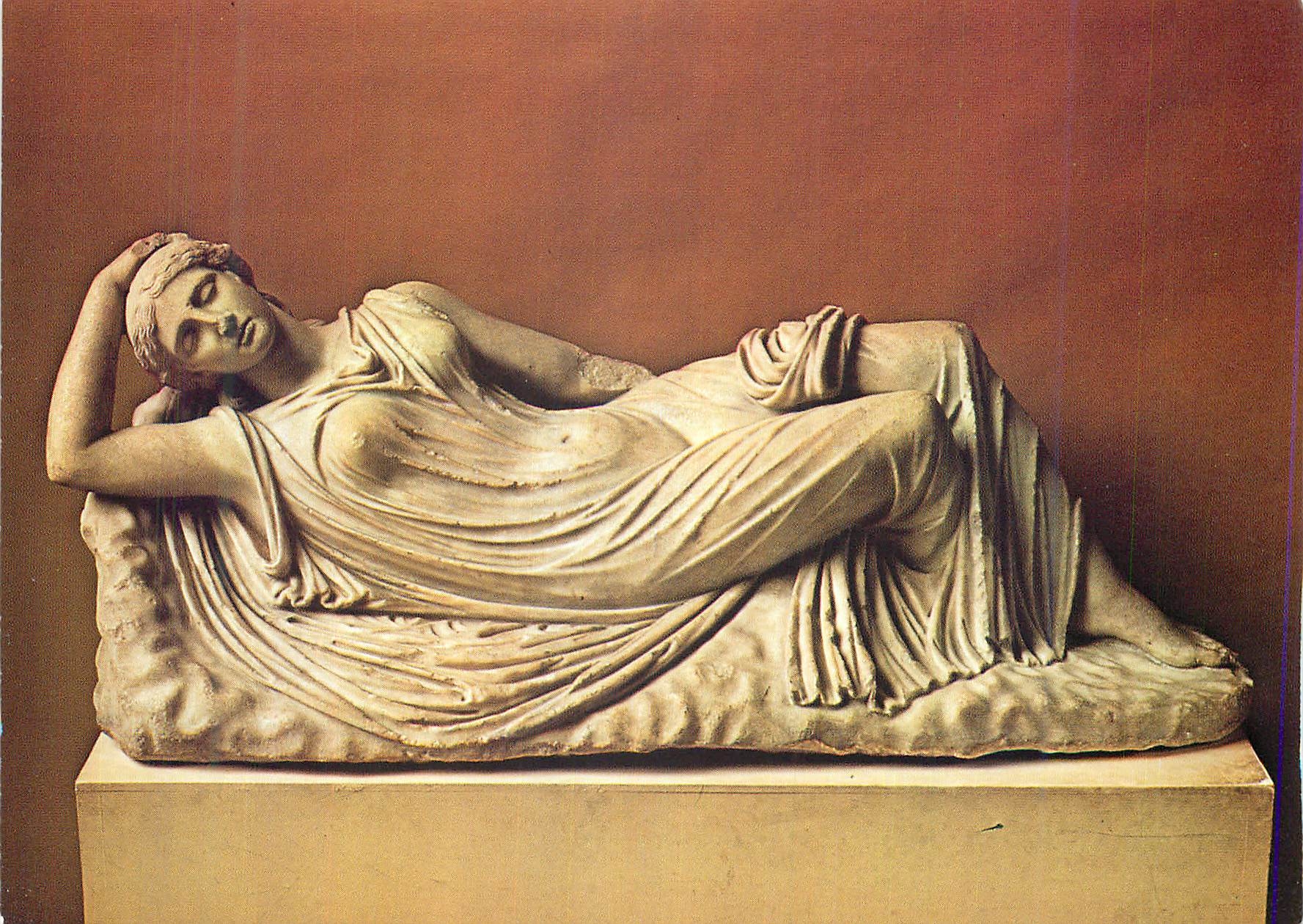 Ariane endormie — Art hélénistique alexandrin, IIe siècle av. J.-C. — Musée du Louvre, Département des Antiquités Grecques et Romaines