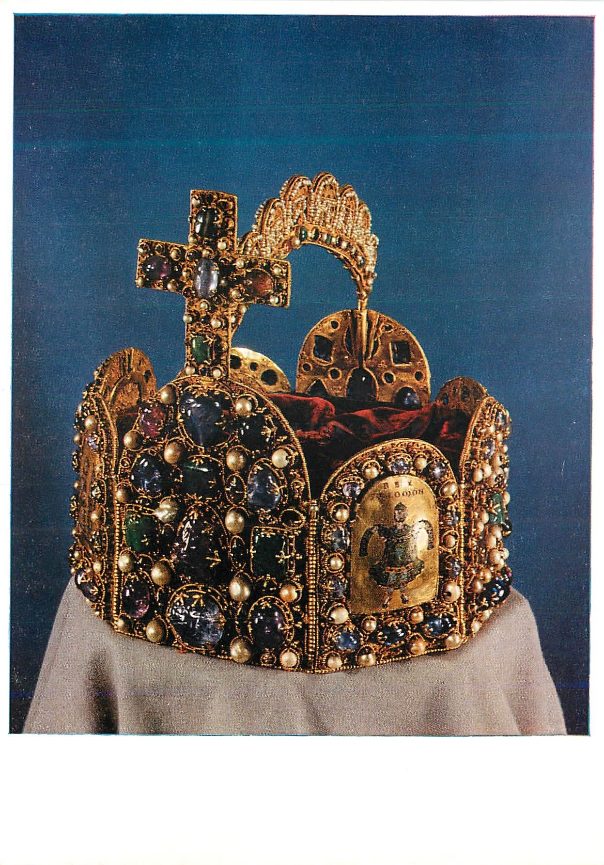 CPM Wien Kunsthistorisches Museum La couronne du Saint Empire