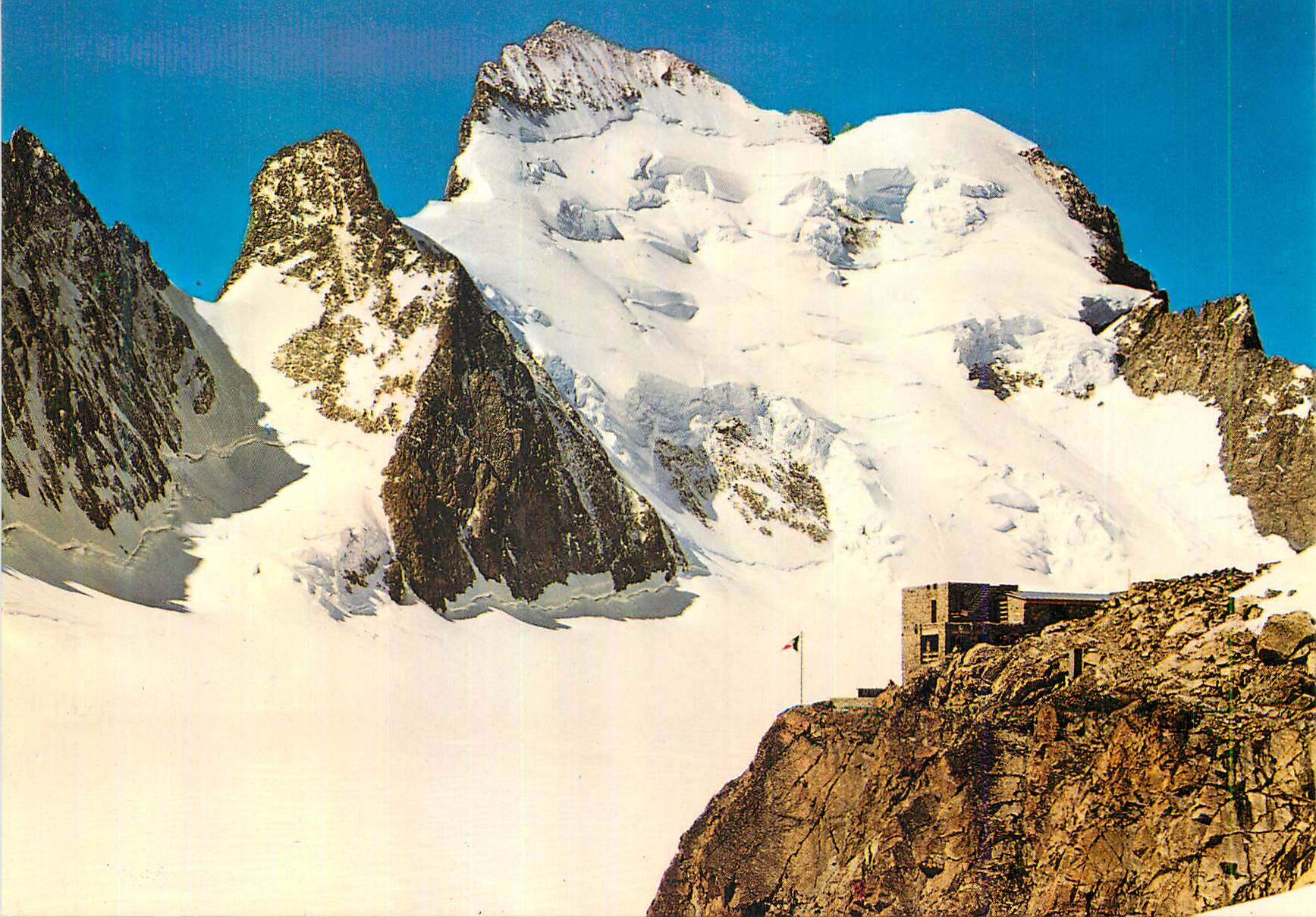 Face Nord des Ecrins (4.103 m) — et le Refuge des Ecrins (3.170 m) — Éditions F. Francou