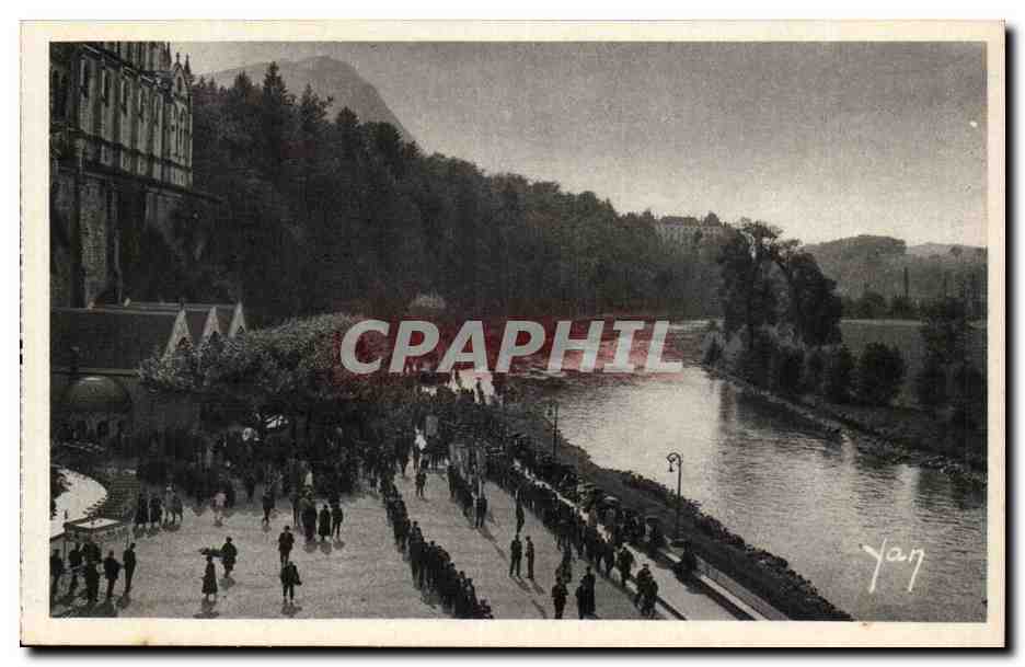 Lourdes CPA La piscine et le Gave
