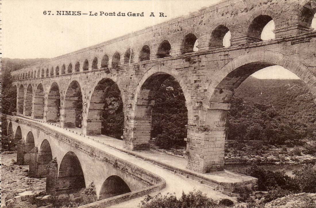 NIMES — Die Brücke von Gard — A R.