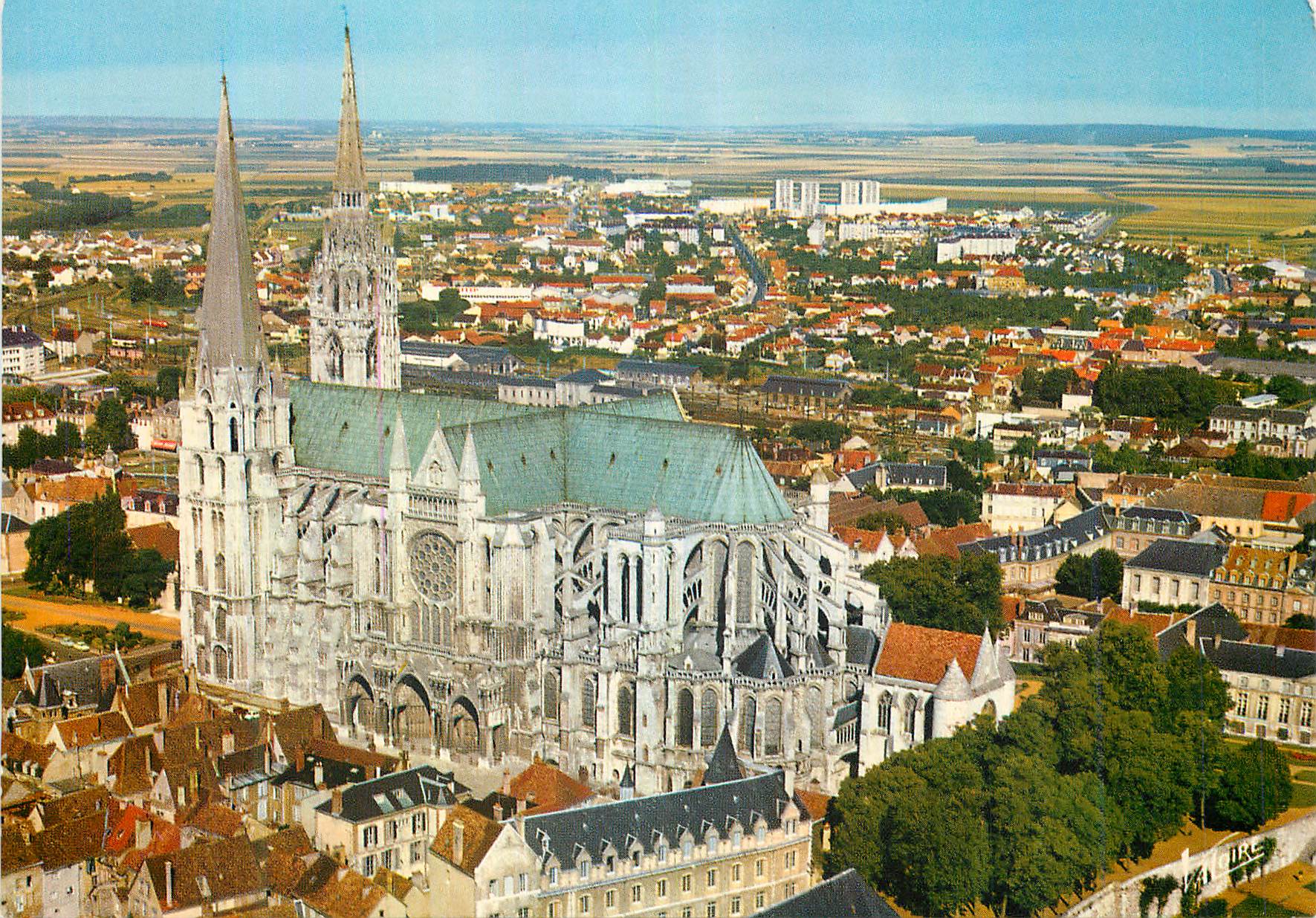 Cathédrale Notre-Dame de Rouen — vue aérienne — éditeur non visible