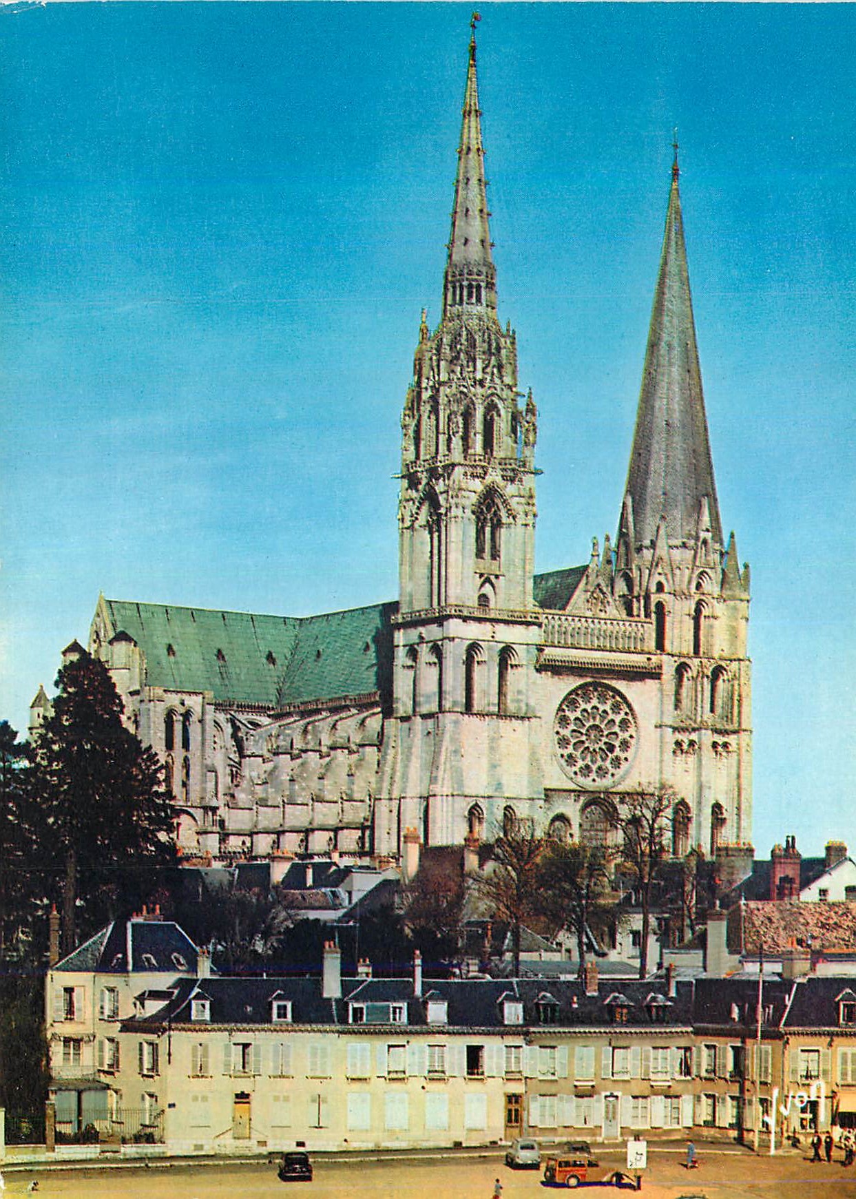 CPM Chartres (Eure et Loir) Couleurs et Lumiere de France Place Chatelet etla Cathedrale
