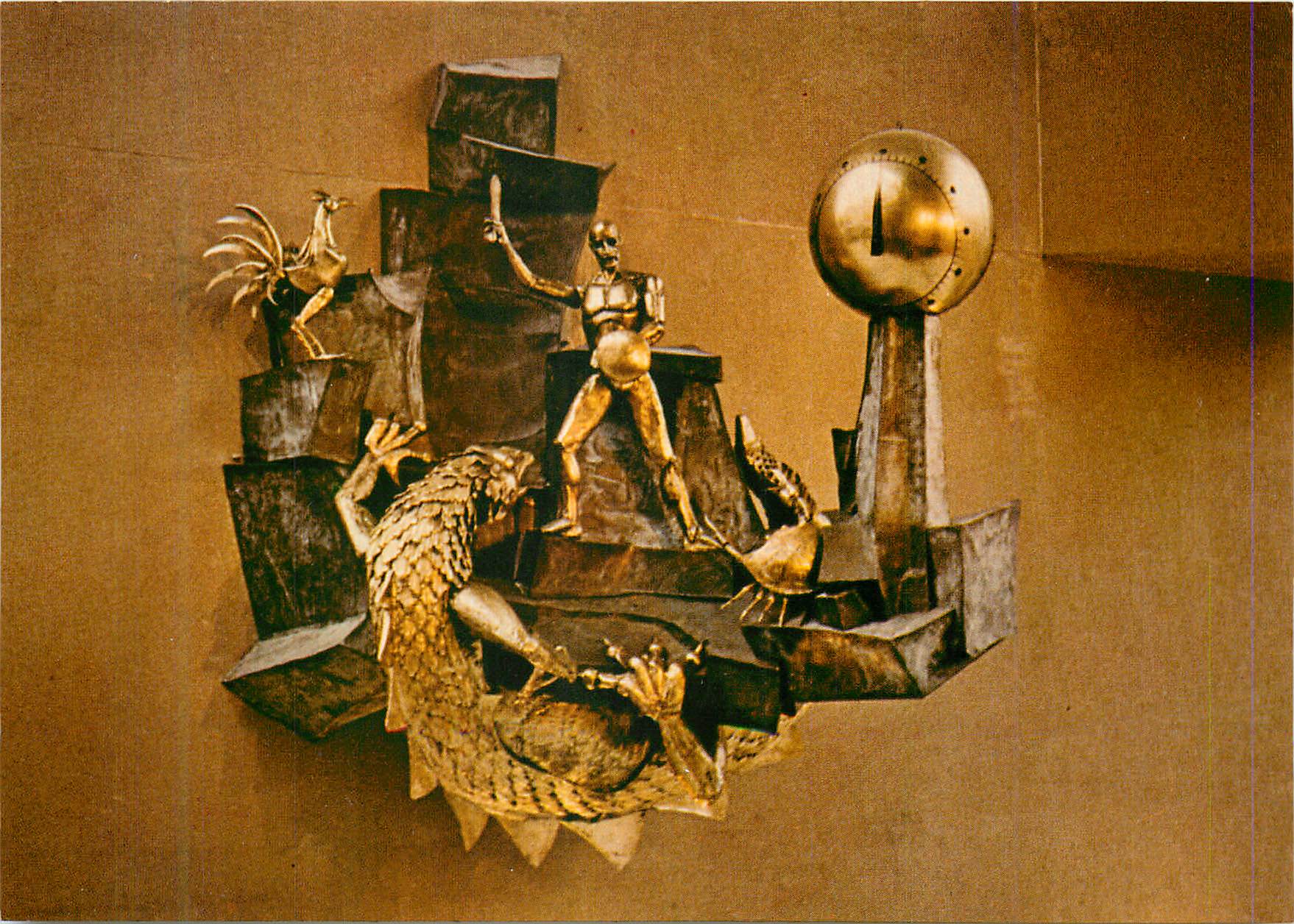CPM Paris L'Horloge St Martin Le Defenseur du Temps