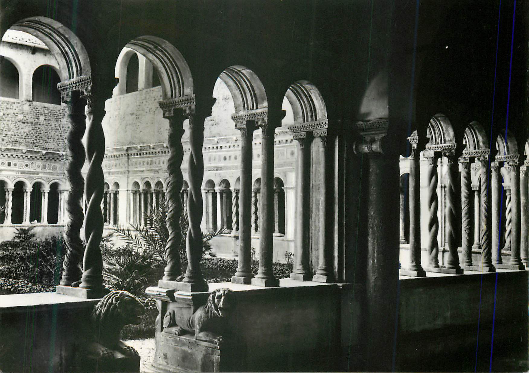 CPM Roma Chiostro di S Giovanni in Laterano