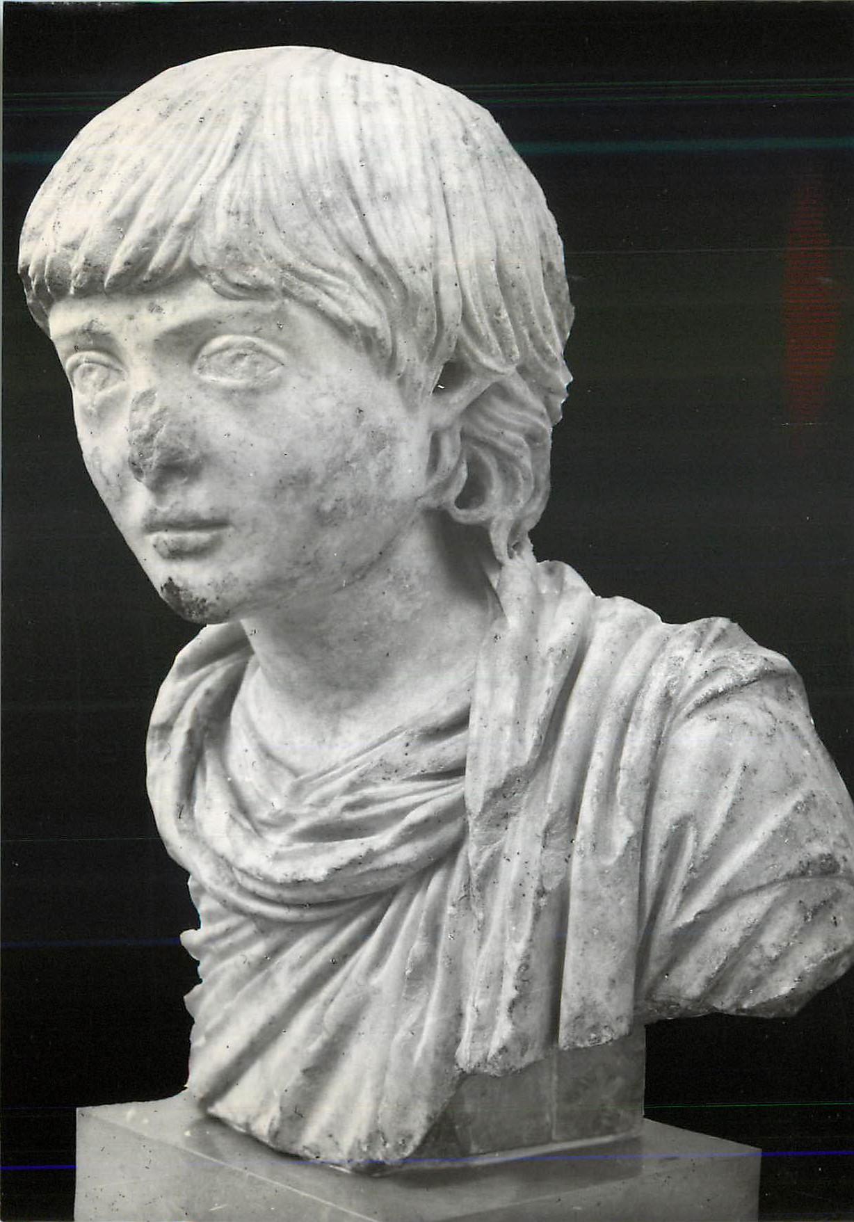 CPM Arles (Bouches du Rhone) Musee Lapidaire d'Art Paien Tete d'Enfant