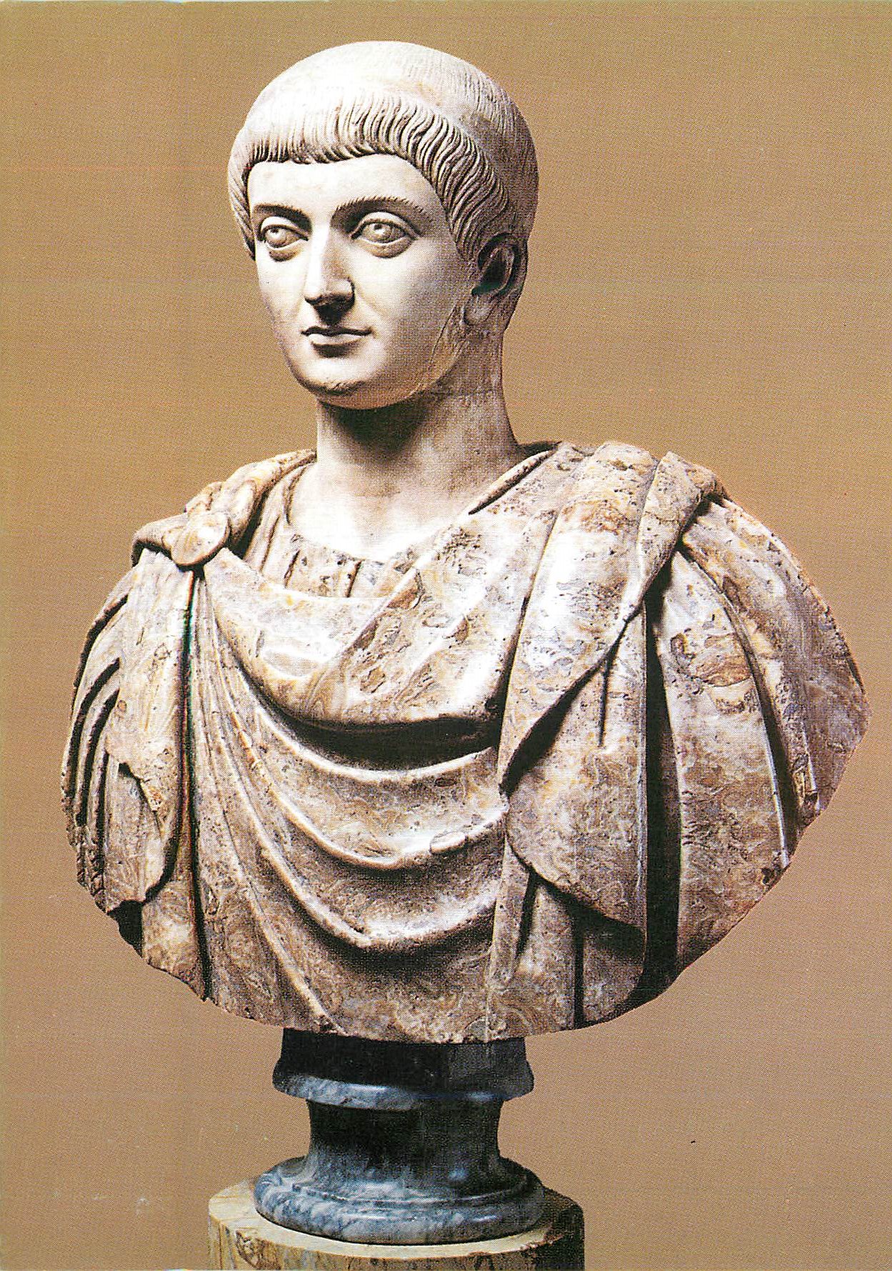 CPM Paris Musee du Louvre Departement des Antiquites Grecques et Romaines