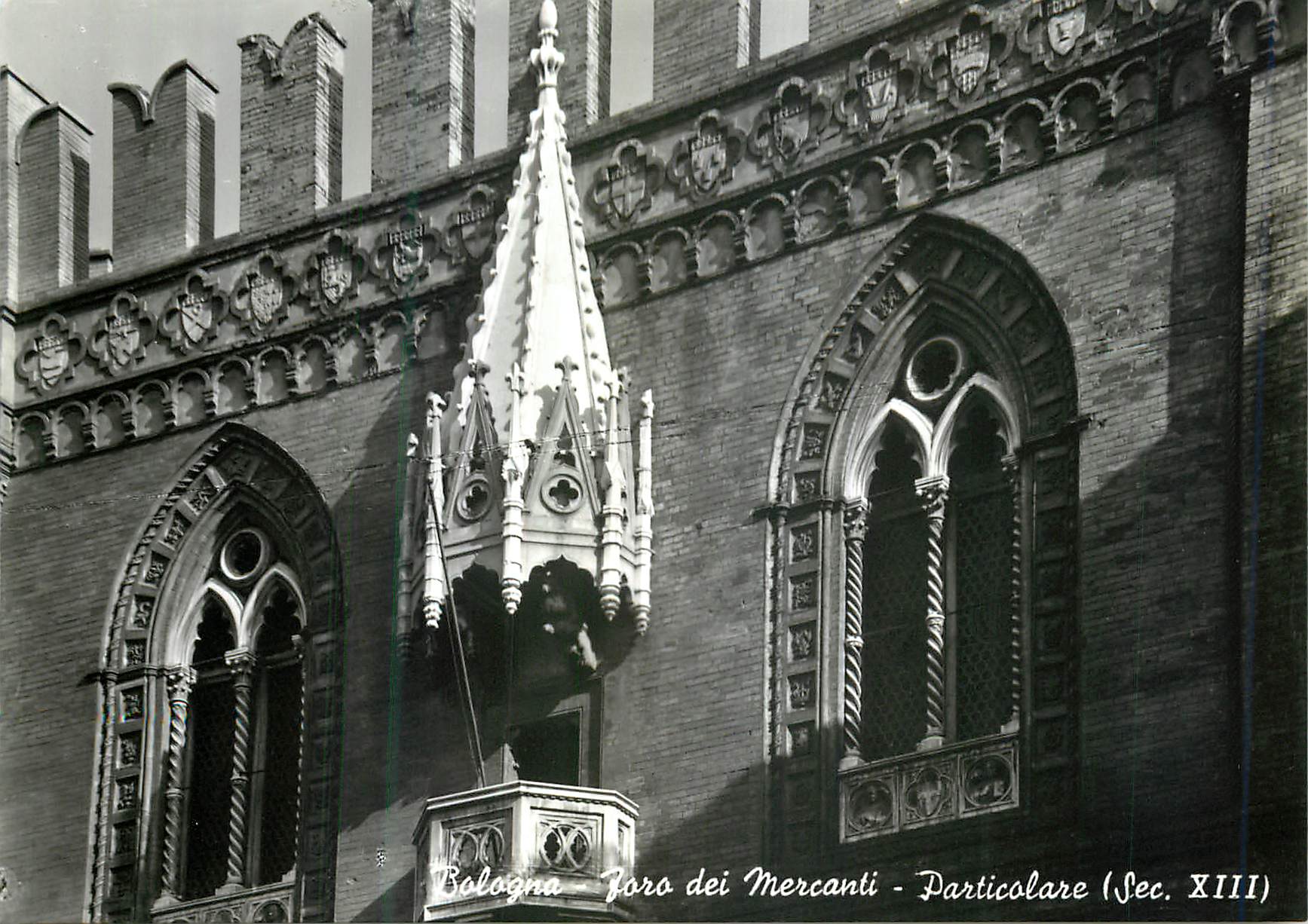 CPM Bologna Le Forum des Marchands (XIII Siecle) Detail