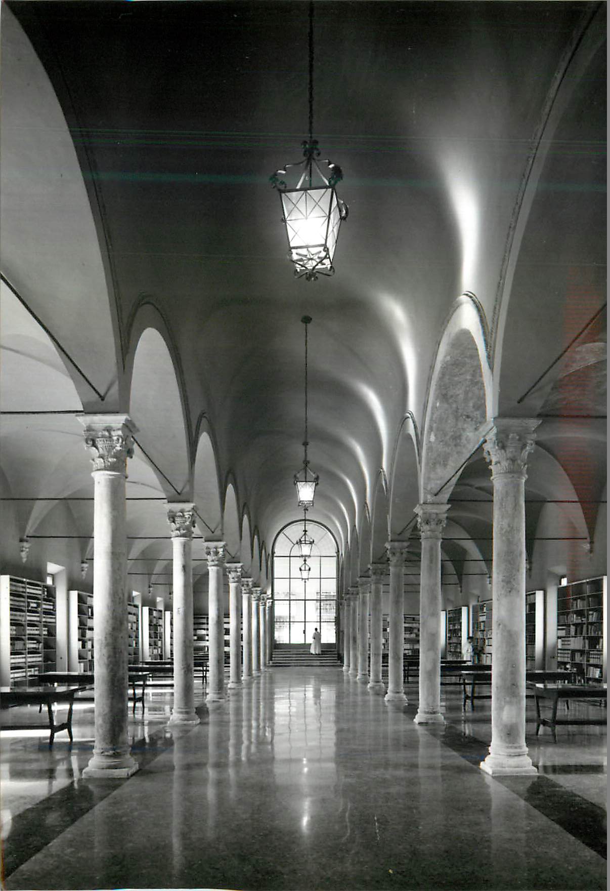CPM Bologna Couvent de S Dominique La Bibliotheque (1466)