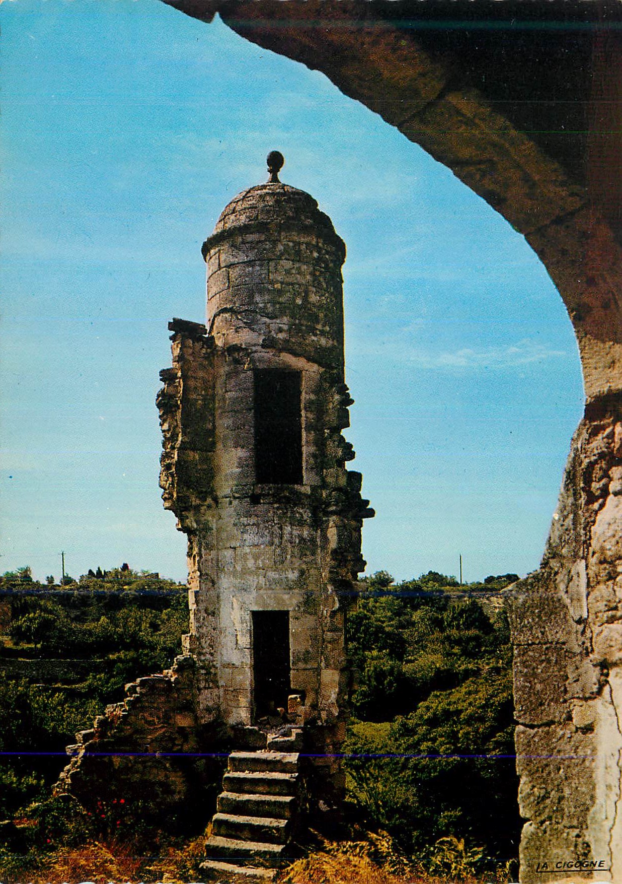 CPM Uzes (Gard) Cite Medievale la Lauze Vestiges de la Porte