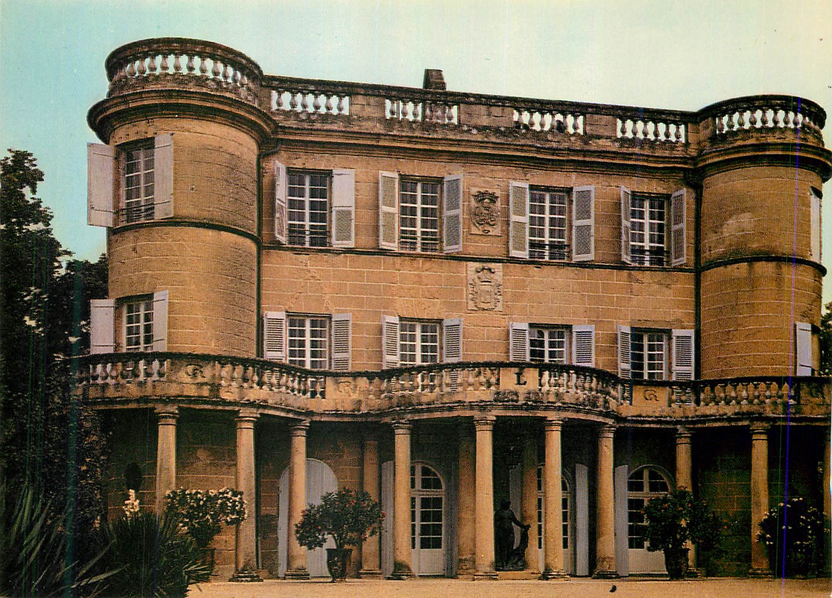 CPM Argilliers pres d'Uzes (Gard) Chateau du Baron de Castille Construit fin du XVIIIe s la Facade du Chateau