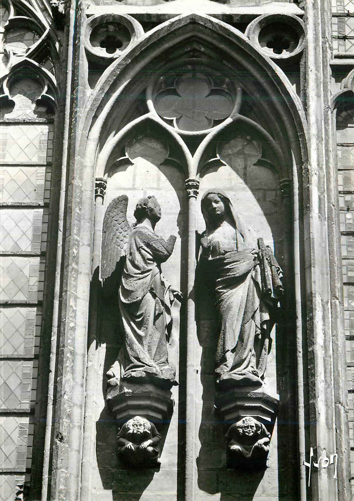 CPM Amiens (Somme) la Cathedrale Detail (XIIIe s)