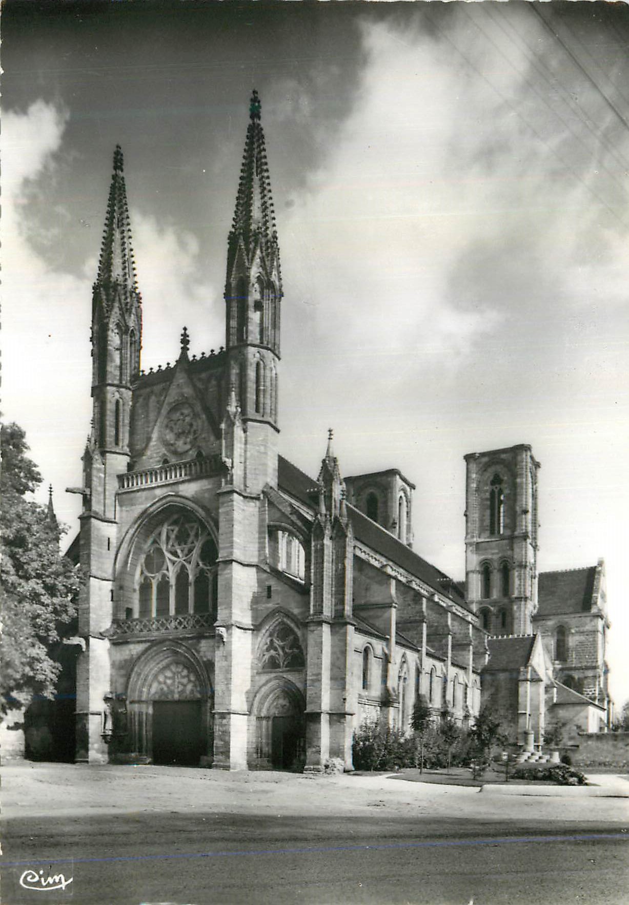 CPM Laon (Aisne) Eglise St Martin