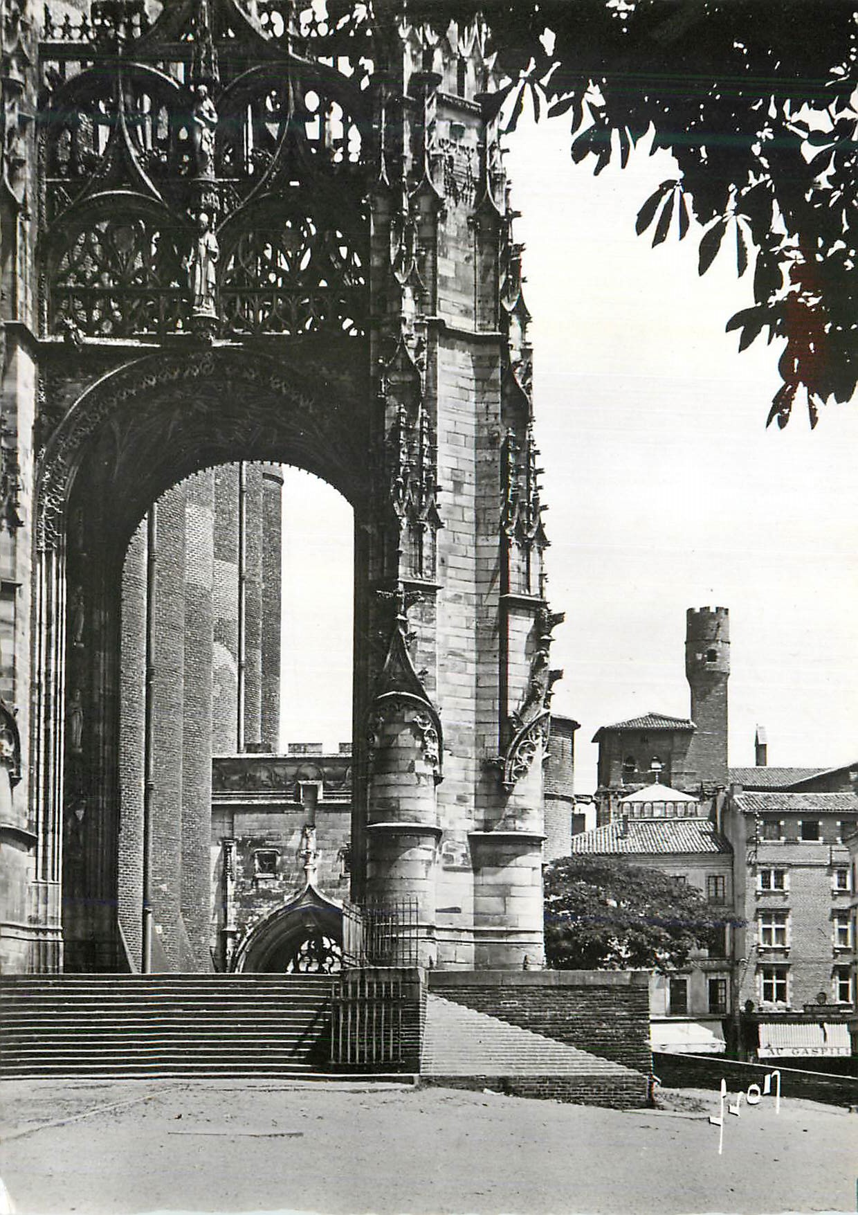 CPM Albi Tarn Cathedrale Sainte Cecile le Porche