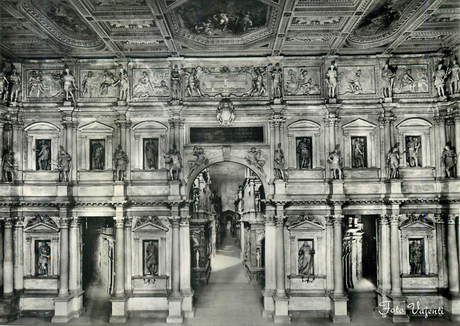 CPM Vicenza Theatre Olympique l'Avant Scene