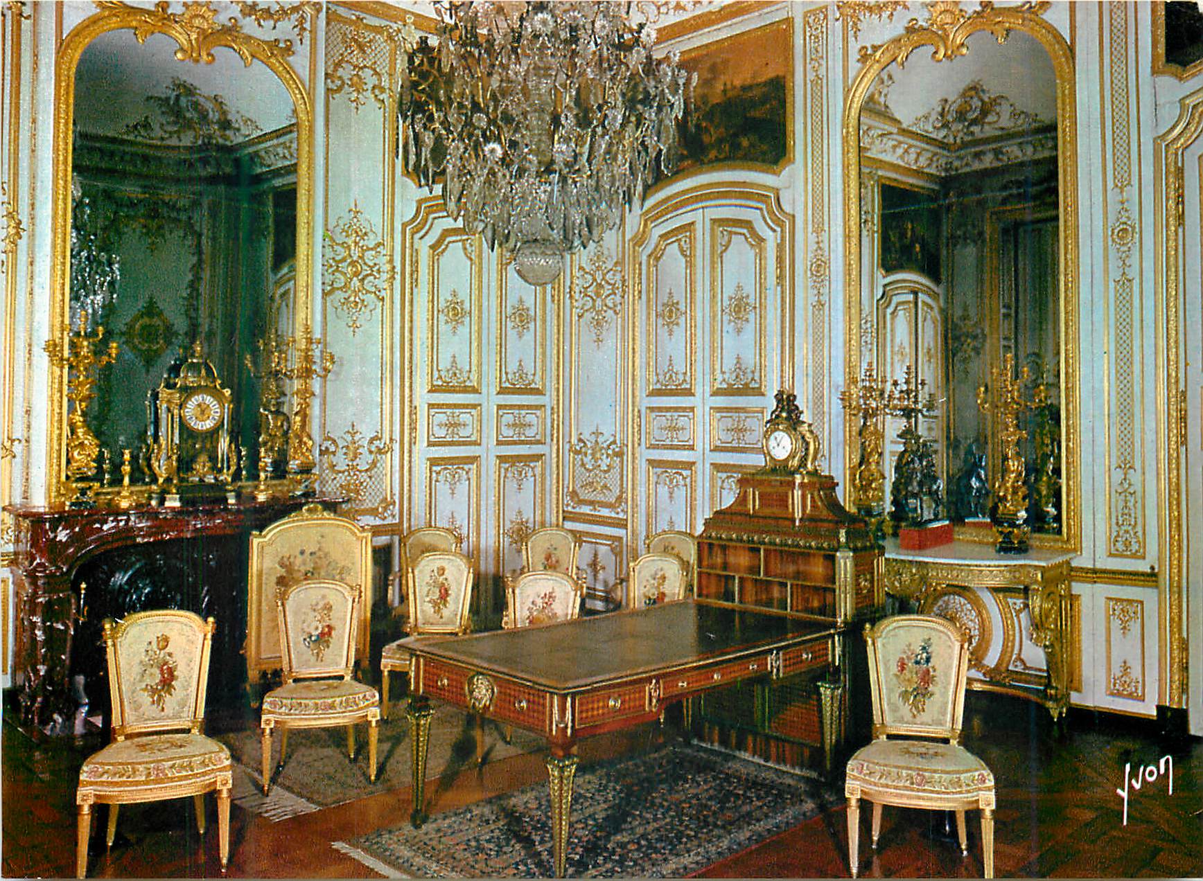 Salle à manger du château de Versailles — décor intérieur — Yvon