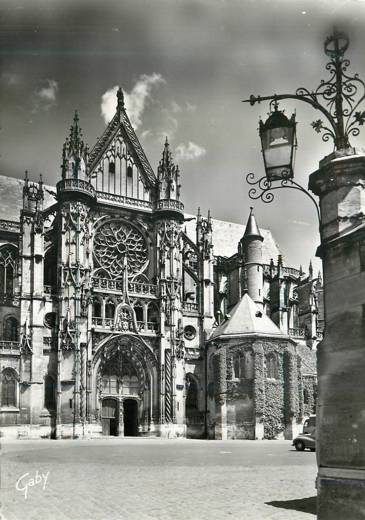 CPM Senlis (Oise) La Cathedrale (XIIe S) Portail Nord