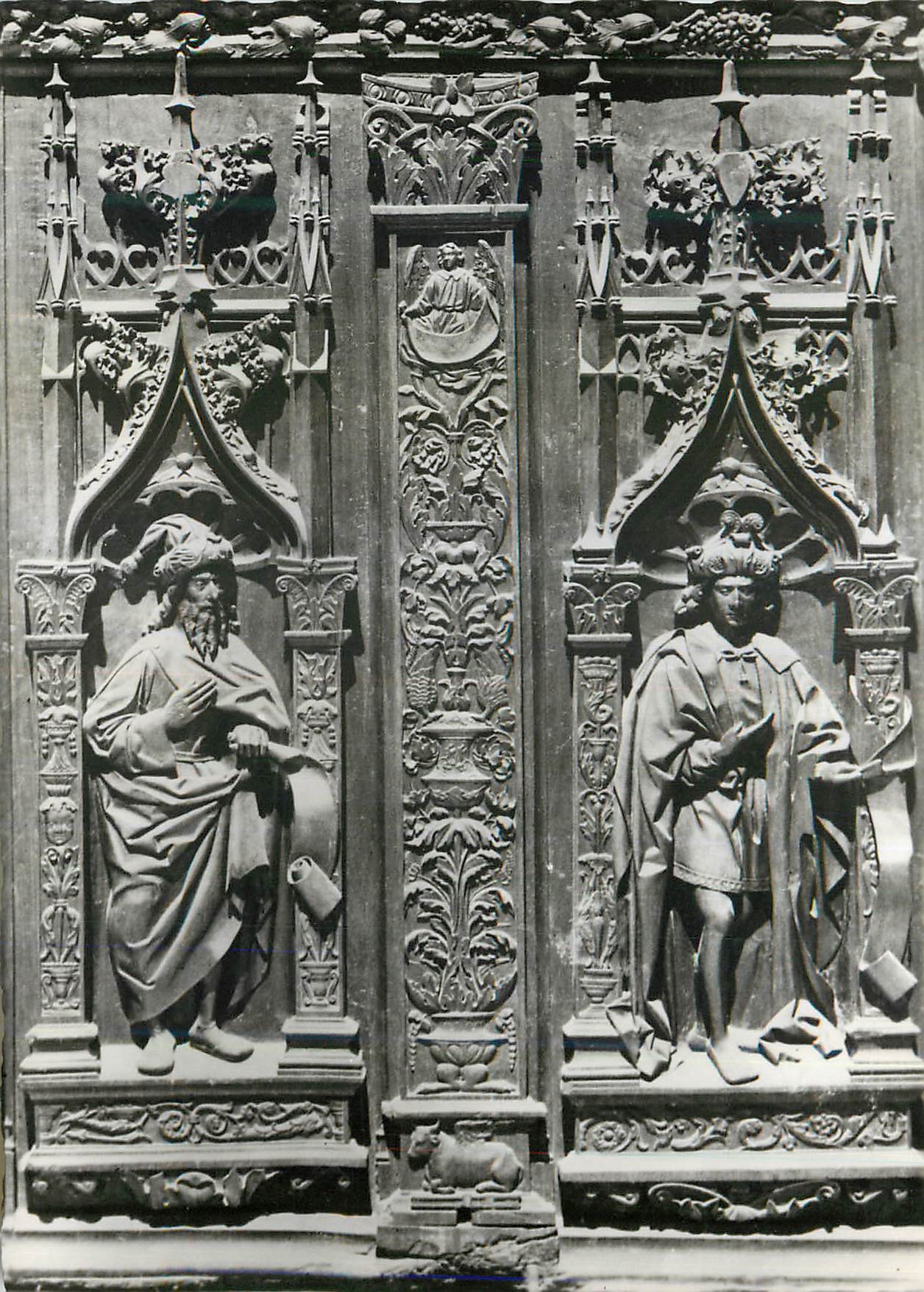 CPM Aix en Provence (B du R) la Cite du Roy Rene Cathedrale Saint Sauveur