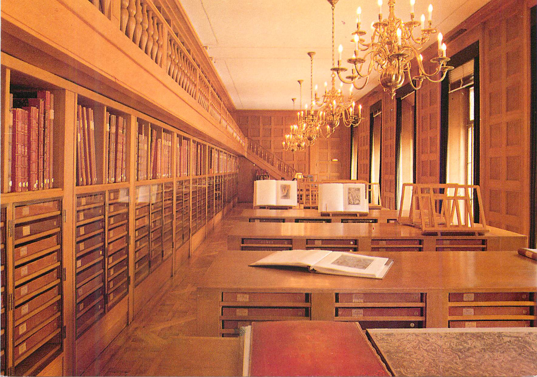CPM Bibliotheque Nationale Departement des Estampes et de la Photographie Salle de Travail de la Reserve 1946
