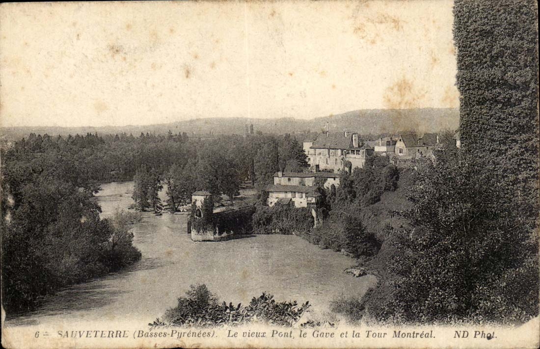 Sauveterre (Basses-Pyrénées) — Le vieux Pont, le Gave et la Tour Montréal — ND Phol.
