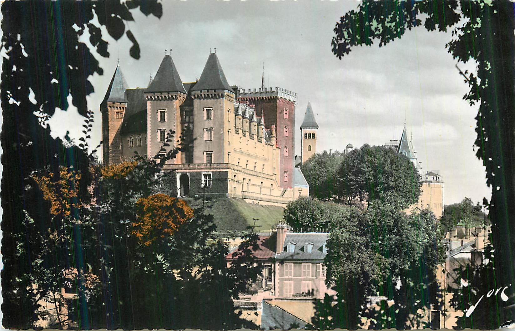 Château de Pau — vue panoramique — éditeur J. Pore, n° 106