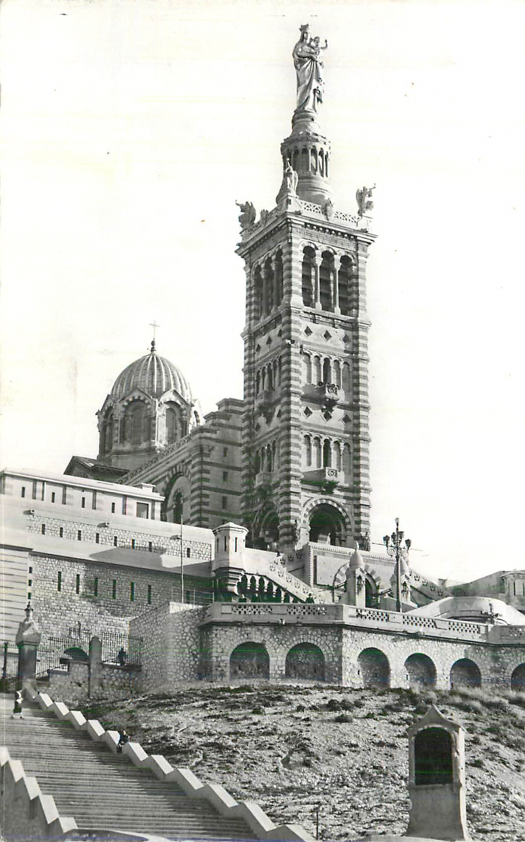 CPM Marseille Basilique Notre Dame de la Garde La France Mariale