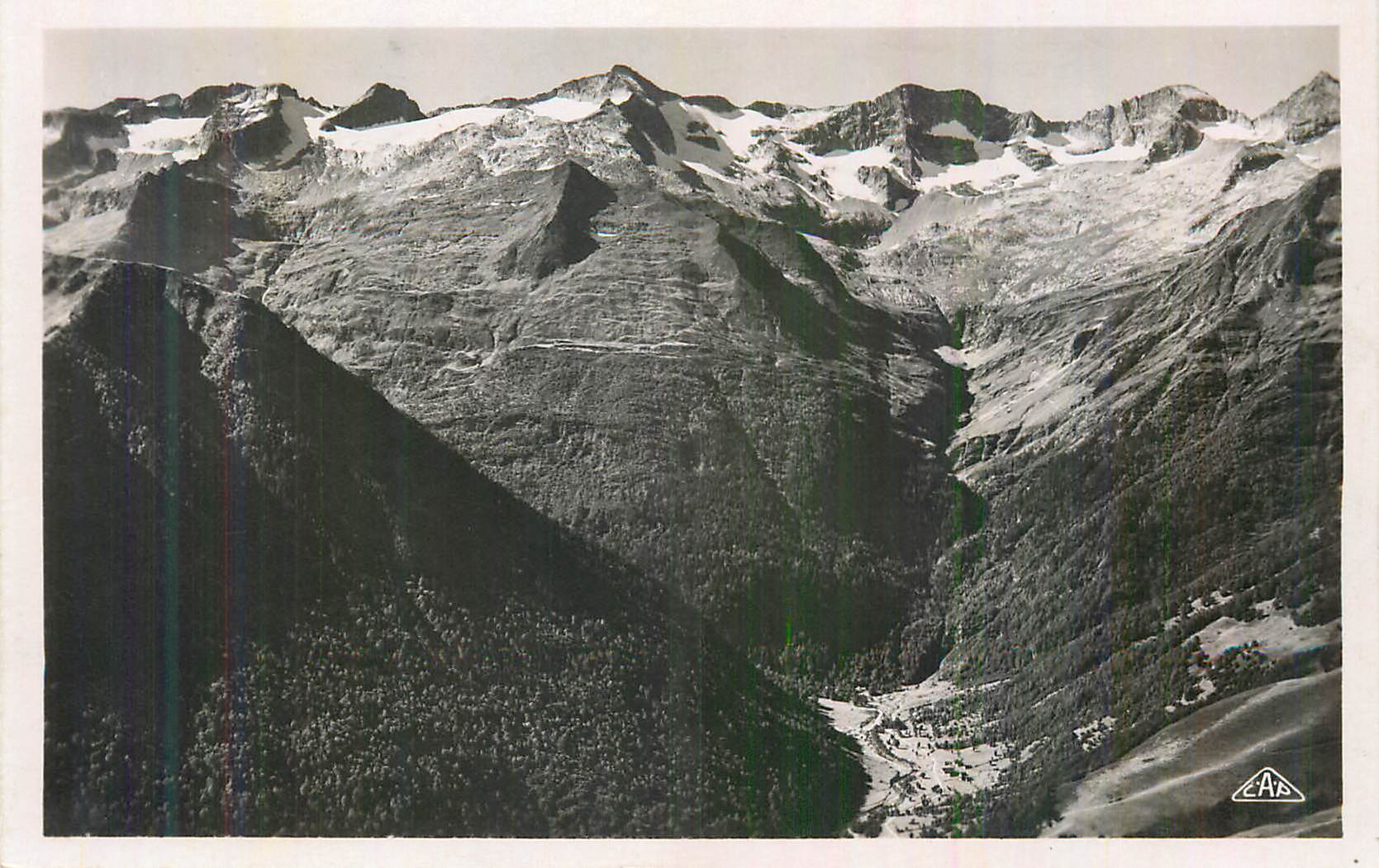 Montagnes enneigées — vue panoramique — éditeur A.S.