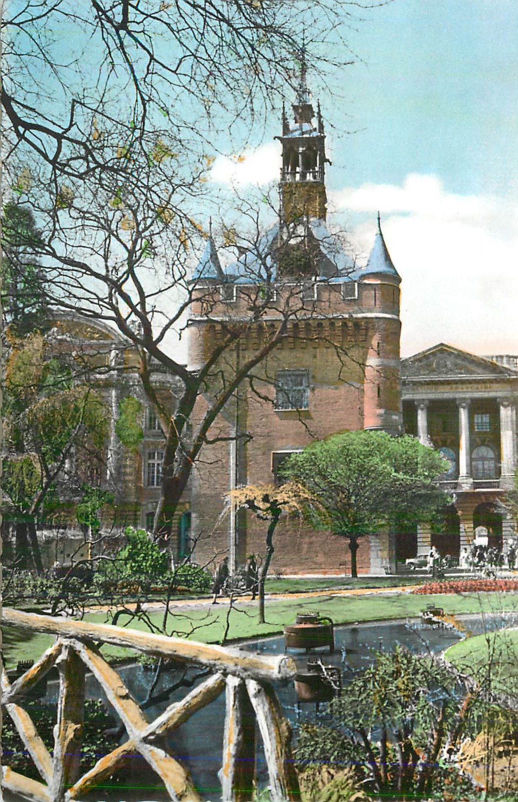 Le château d'eau de Toulouse — vue du parc — éditeur anonyme, n° de série non visible
