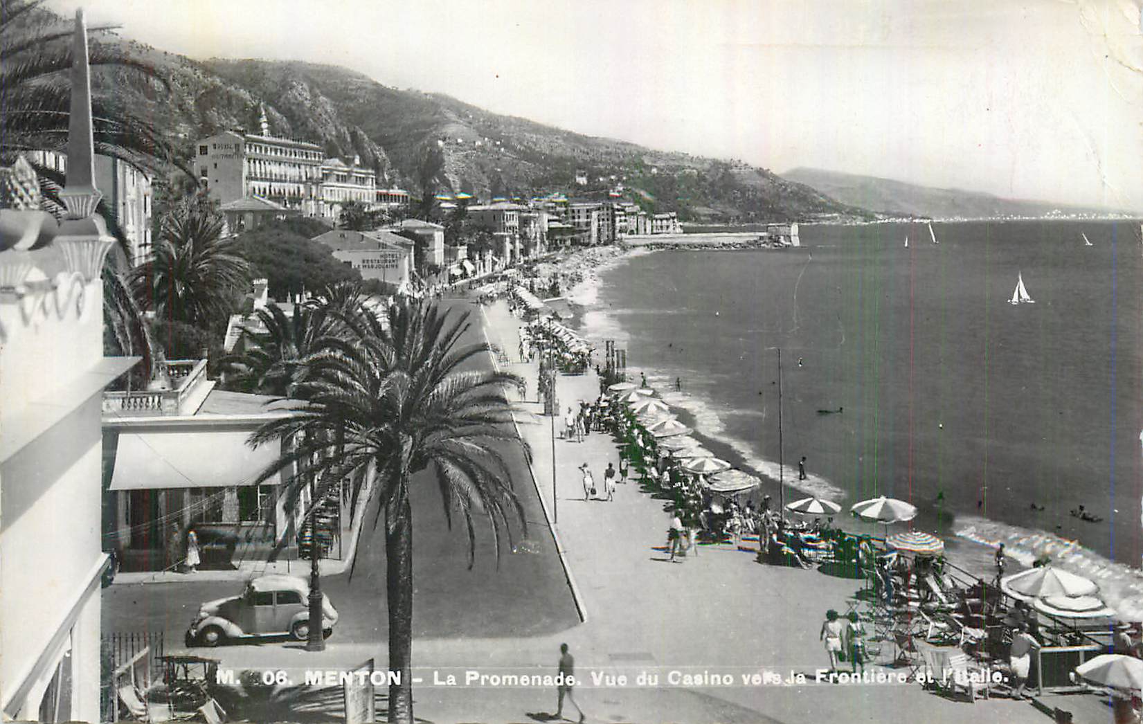 CPM Menton Le Promenade Vue du Casino vers la Frontiere